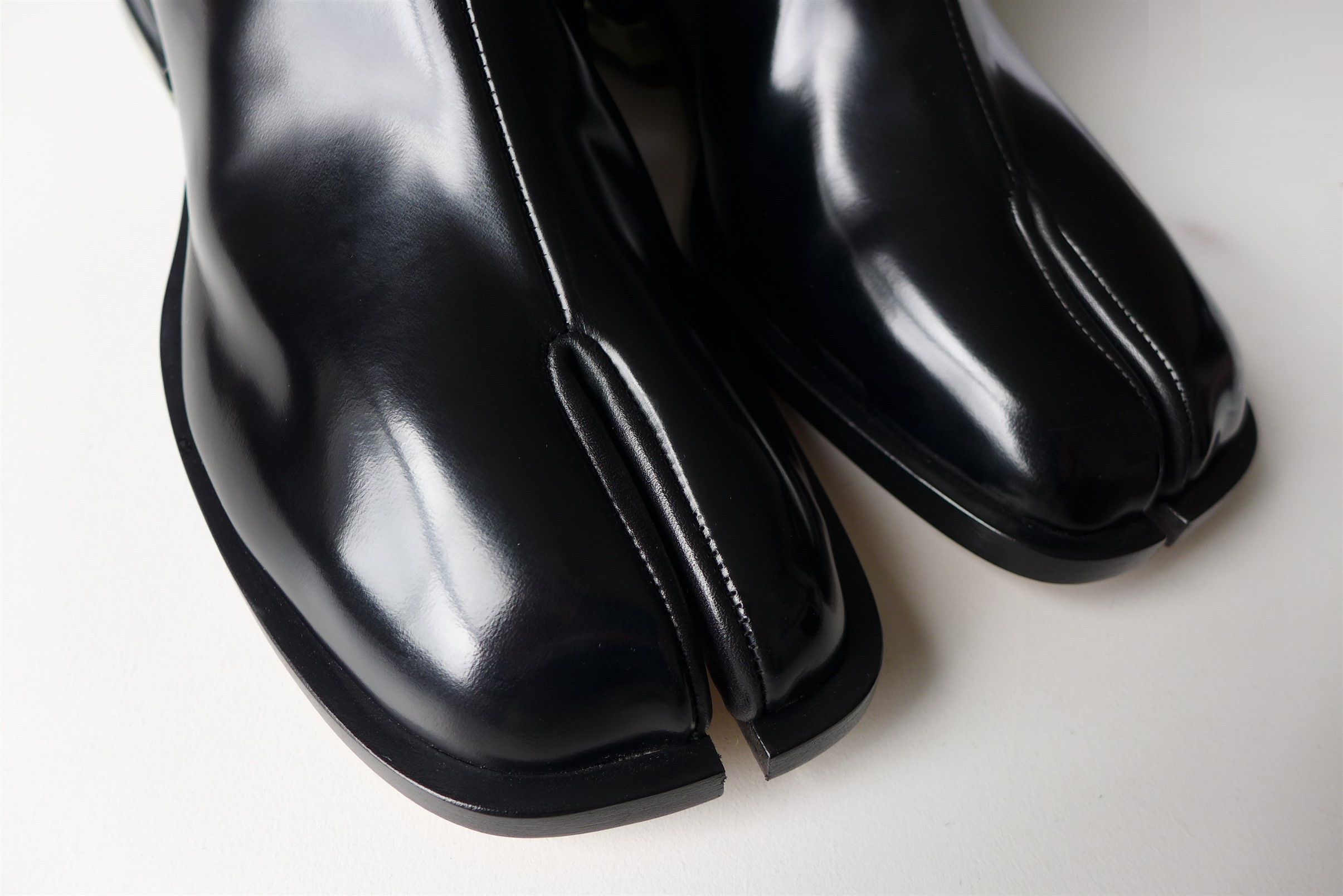 Maison Margiela Margiela Tabi Airbag Heel Boots - Black Polished Leather Size US 11 / EU 44 - 6 Thumbnail