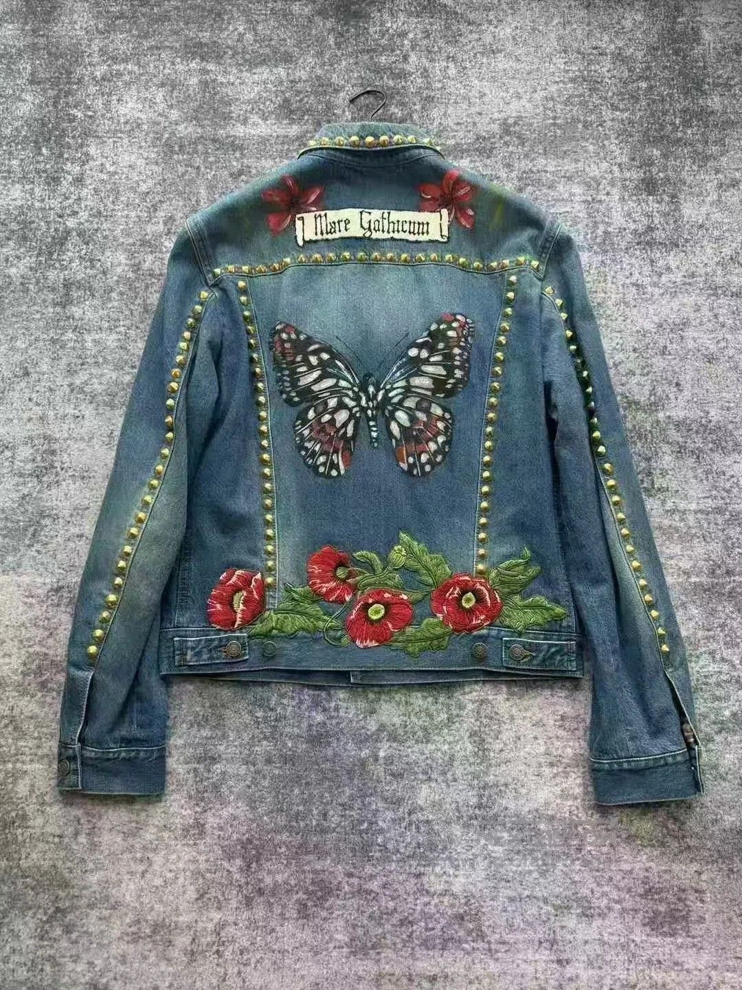 Gucci Gucci Rivet Butterfly Floral Embroidery Denim Jacket. Size US M / EU 48-50 / 2 - 2 Thumbnail