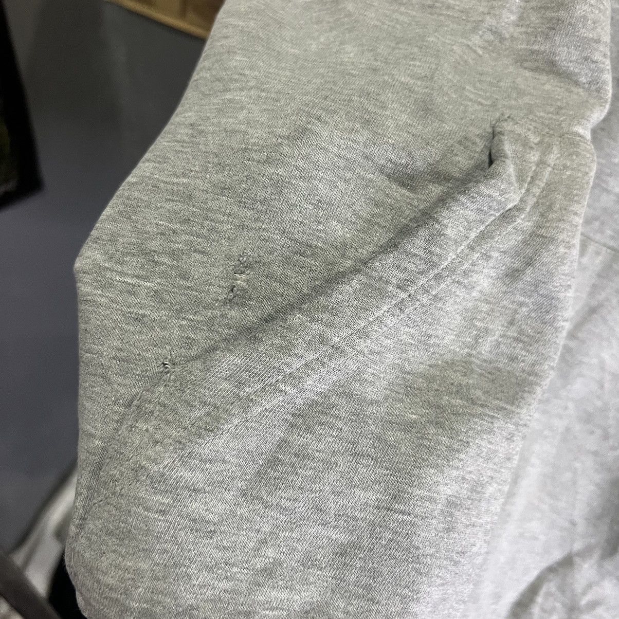 Billabong 🔥LAST DROP🔥“BILLABONG” DISTRESS HOODIE Size US M / EU 48-50 / 2 - 4 Thumbnail