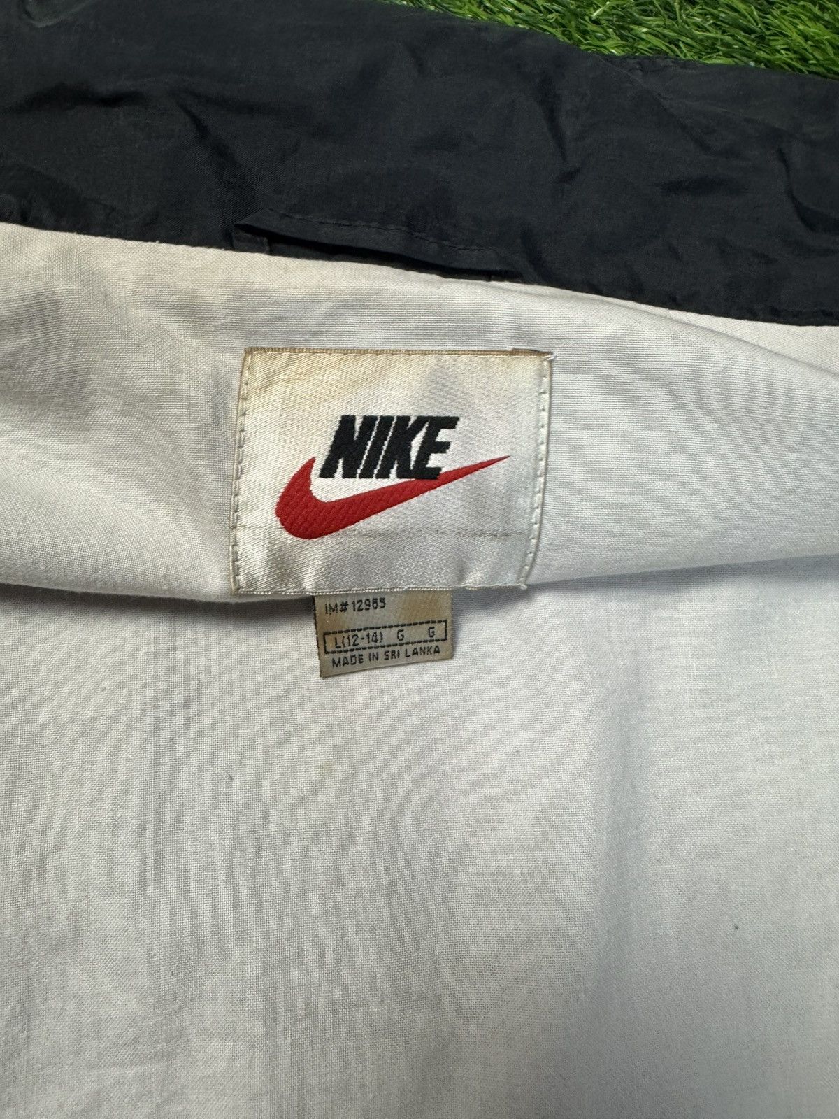 Nike × Vintage vintage NIKE big logo - windbreaker jacket Size US L / EU 52-54 / 3 - 14 Thumbnail