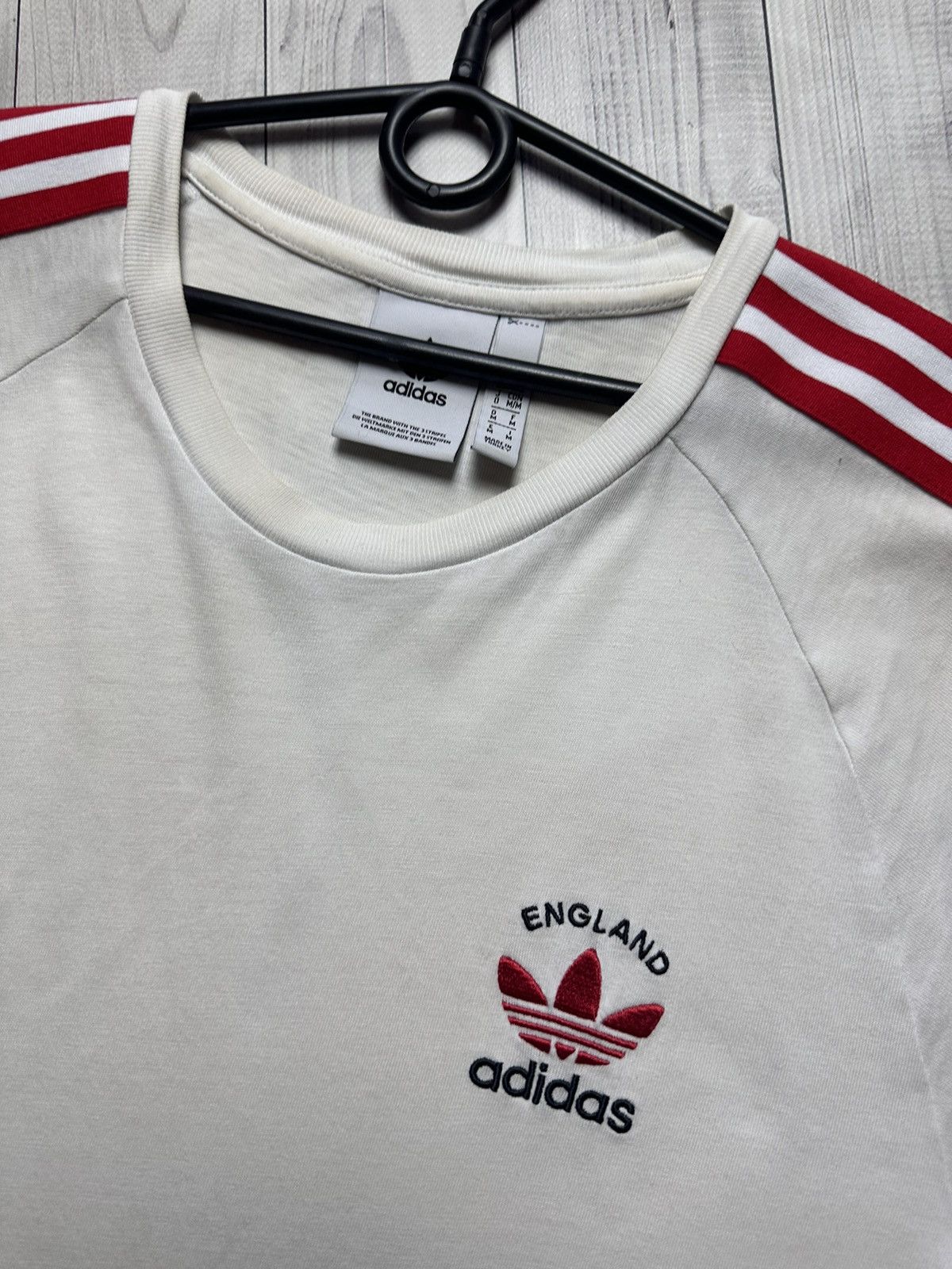 Adidas × Vintage Vintage adidas England retro tee size M Size US M / EU 48-50 / 2 - 3 Thumbnail