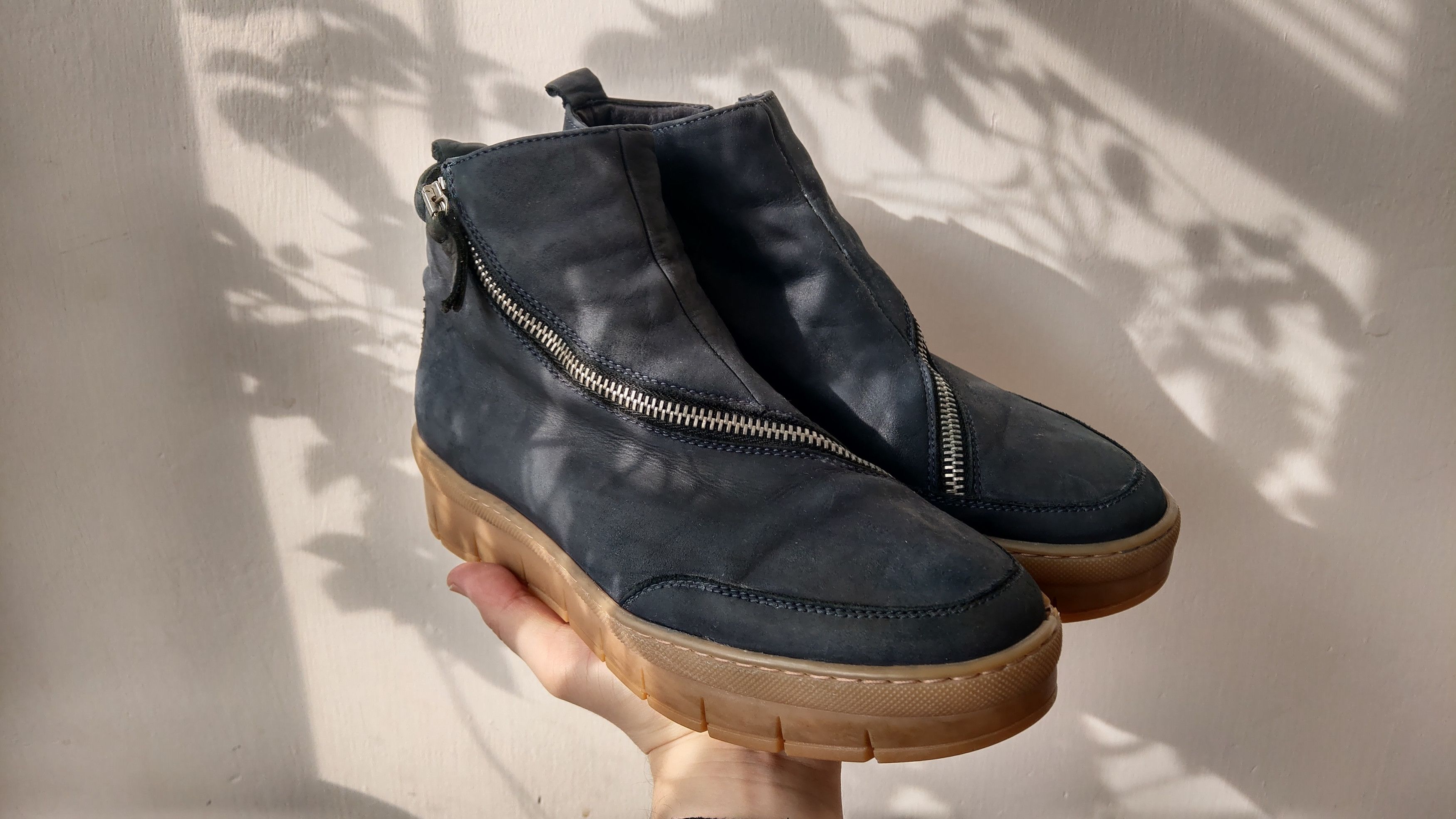 Japanese Brand 100% Leather Zip Platform Sneakers Shoes Alt Goth Noir opium Size US 7 / EU 40 - 7 Thumbnail