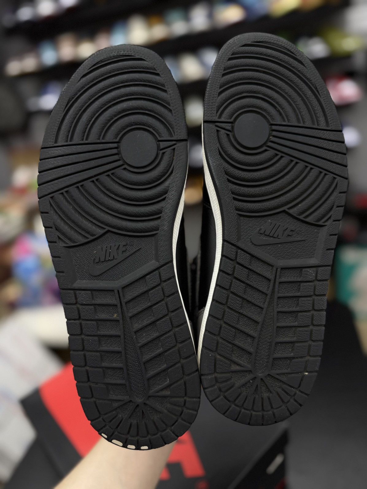Jordan Brand Jordan 1 High Shadow OG (2018) Size 11 Pre Owned 🧼 Size US 11 / EU 44 - 14 Thumbnail