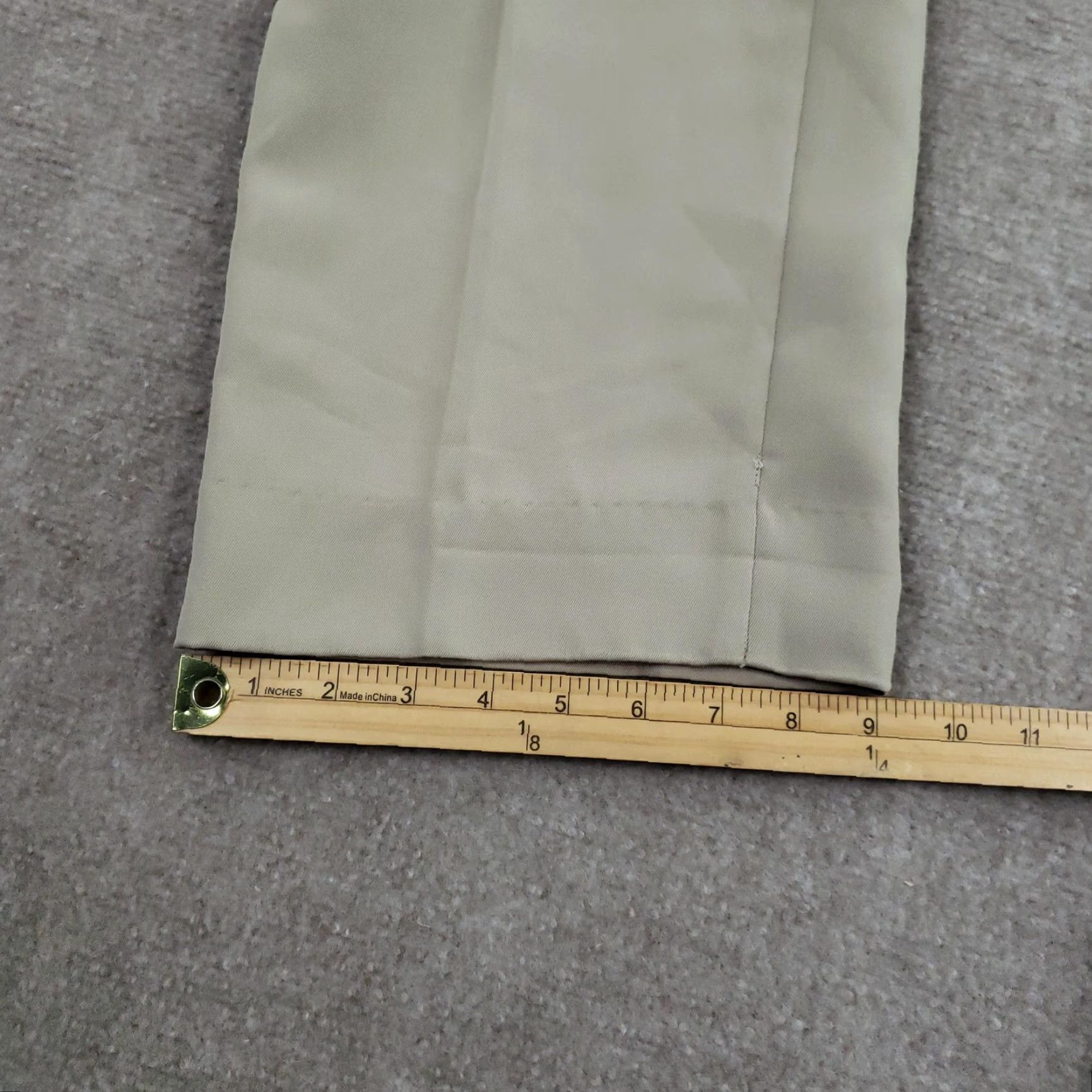Ralph Lauren Lauren Ralph Lauren Pants Mens Dress Pants Pleated Front Beige Tan 36x33 Classic Fit ZIP Fly Pockets Button 100% Polyester Formal Workwear Mens Size US 36 / EU 52 - 4 Thumbnail