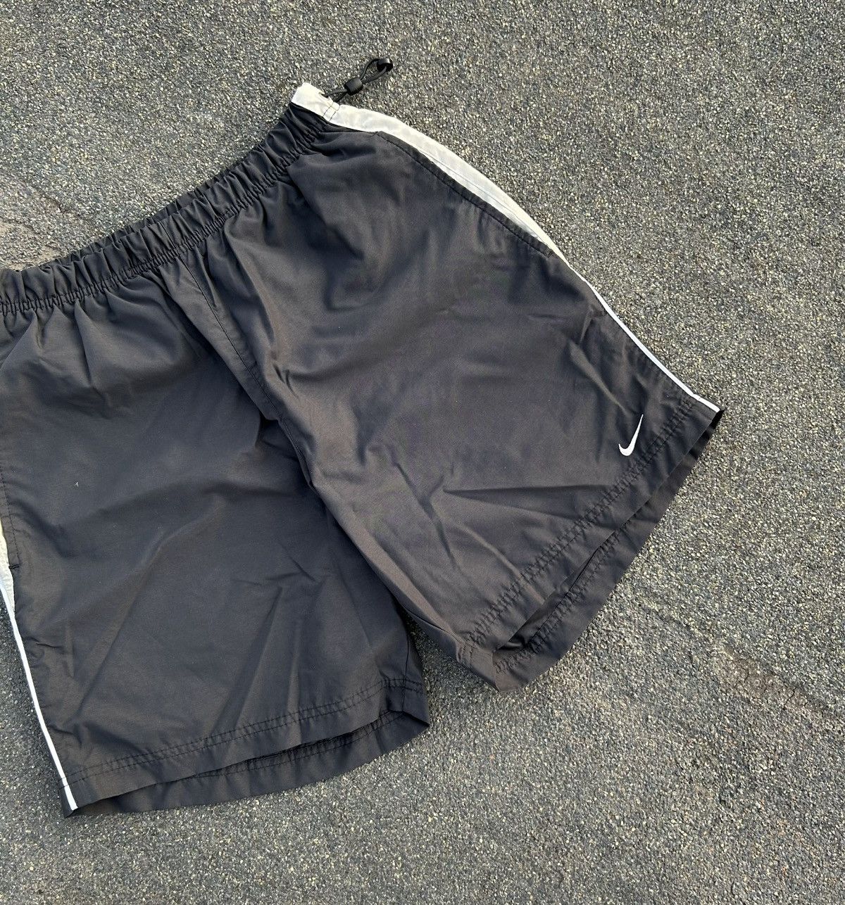 Nike Vintage Nike Nylon Swoosh Shorts Size US 31 - 3 Thumbnail