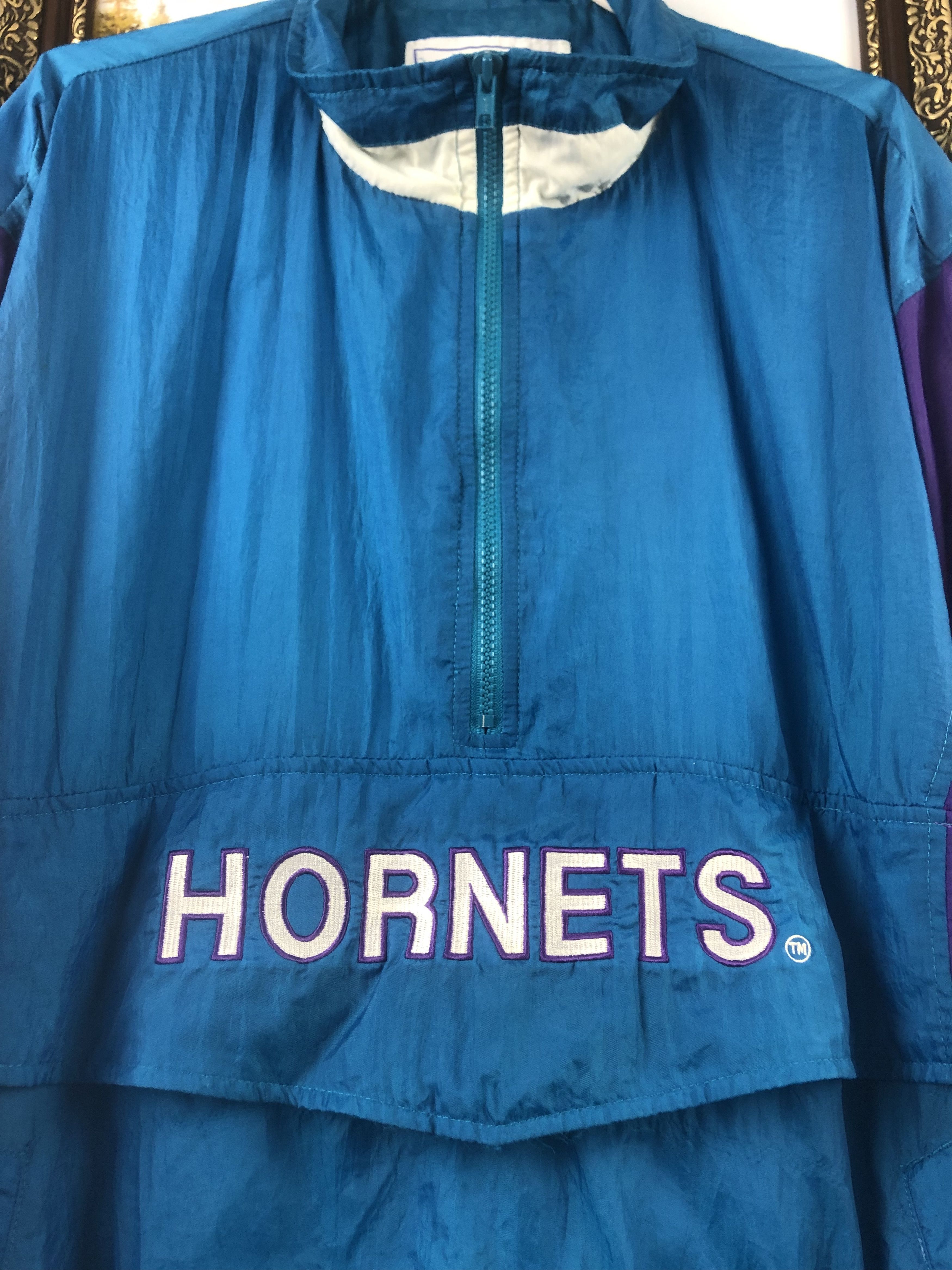 NBA Vintage 90's Charlotte Hornets NBA Spalding Jacket Blue Rare Size US XL / EU 56 / 4 - 9 Thumbnail