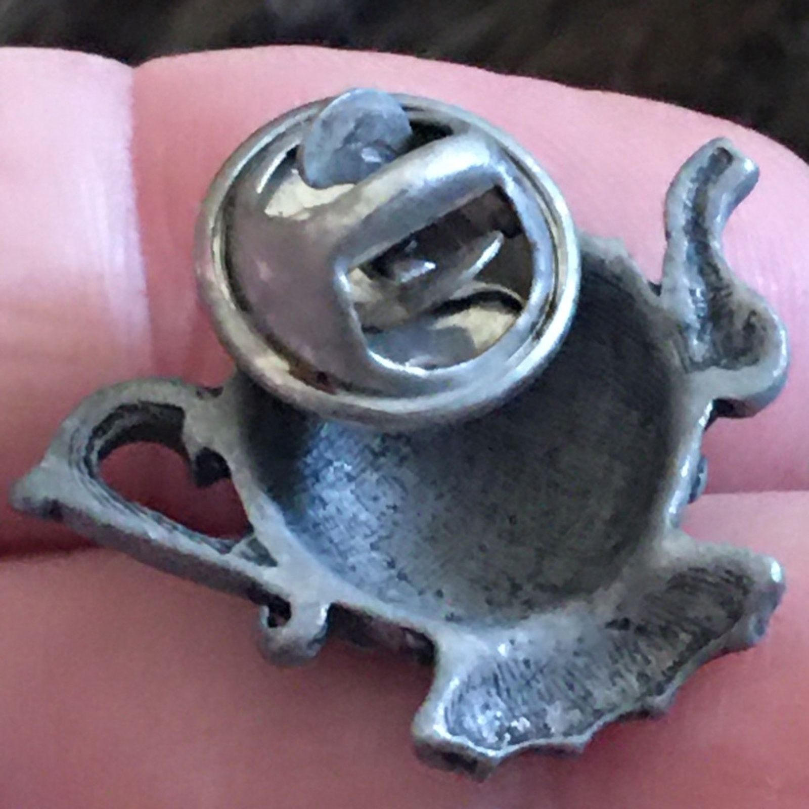 Vintage Vintage pewter tone “mother” tea kettle Tac pin Size ONE SIZE - 3 Thumbnail