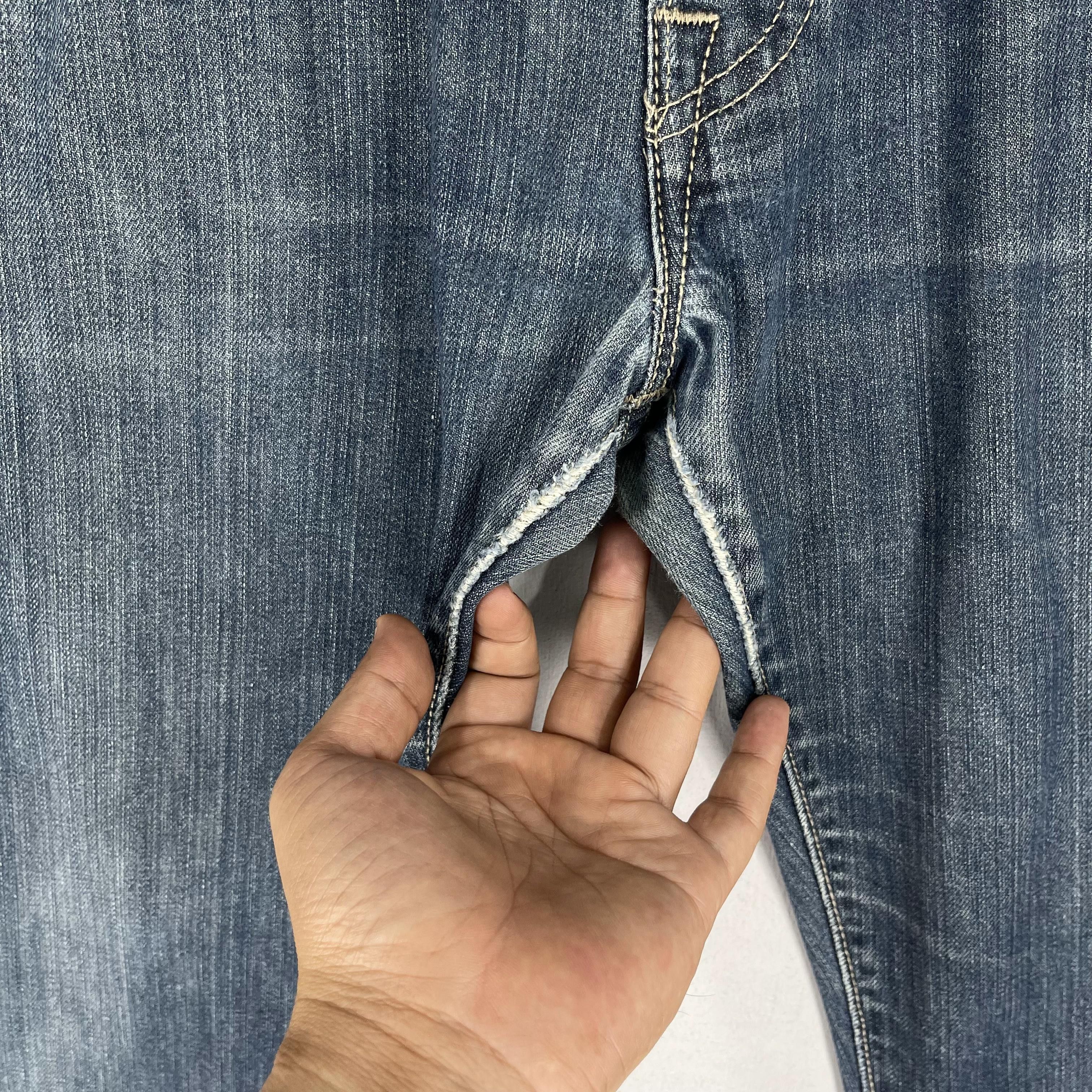 Levi's × Vintage W33 L30 Vintage Levis 501 Medium Wash Distressed Jeans Size US 33 - 3 Thumbnail