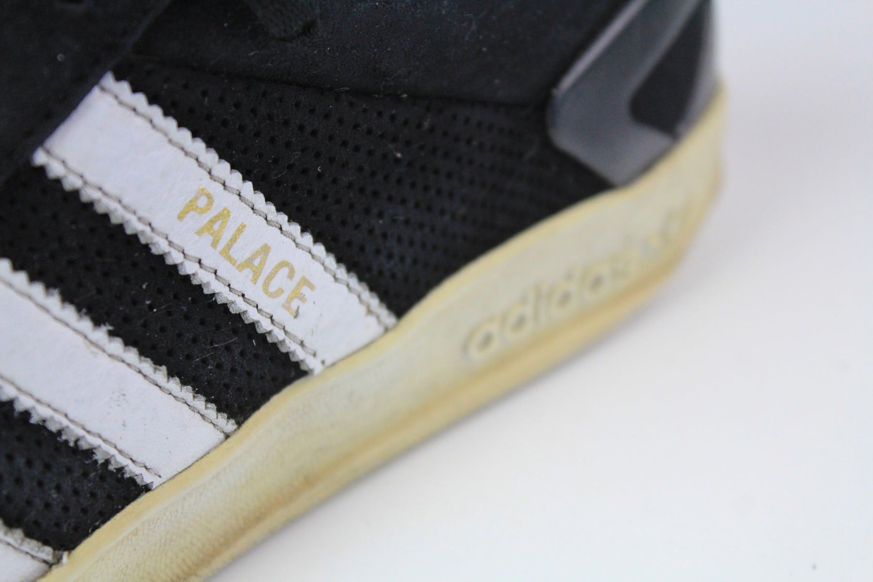 Adidas × Palace Adidas Palace Sneakers US 6 1/2 Size US 6 / EU 39 - 4 Thumbnail