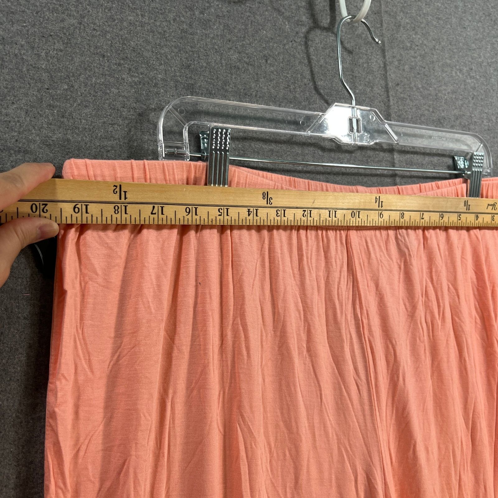 Other AnyBody Ruffle Tank and Cropped Pant Peach, X-Large Size XL / US 12-14 / IT 48-50 - 5 Thumbnail