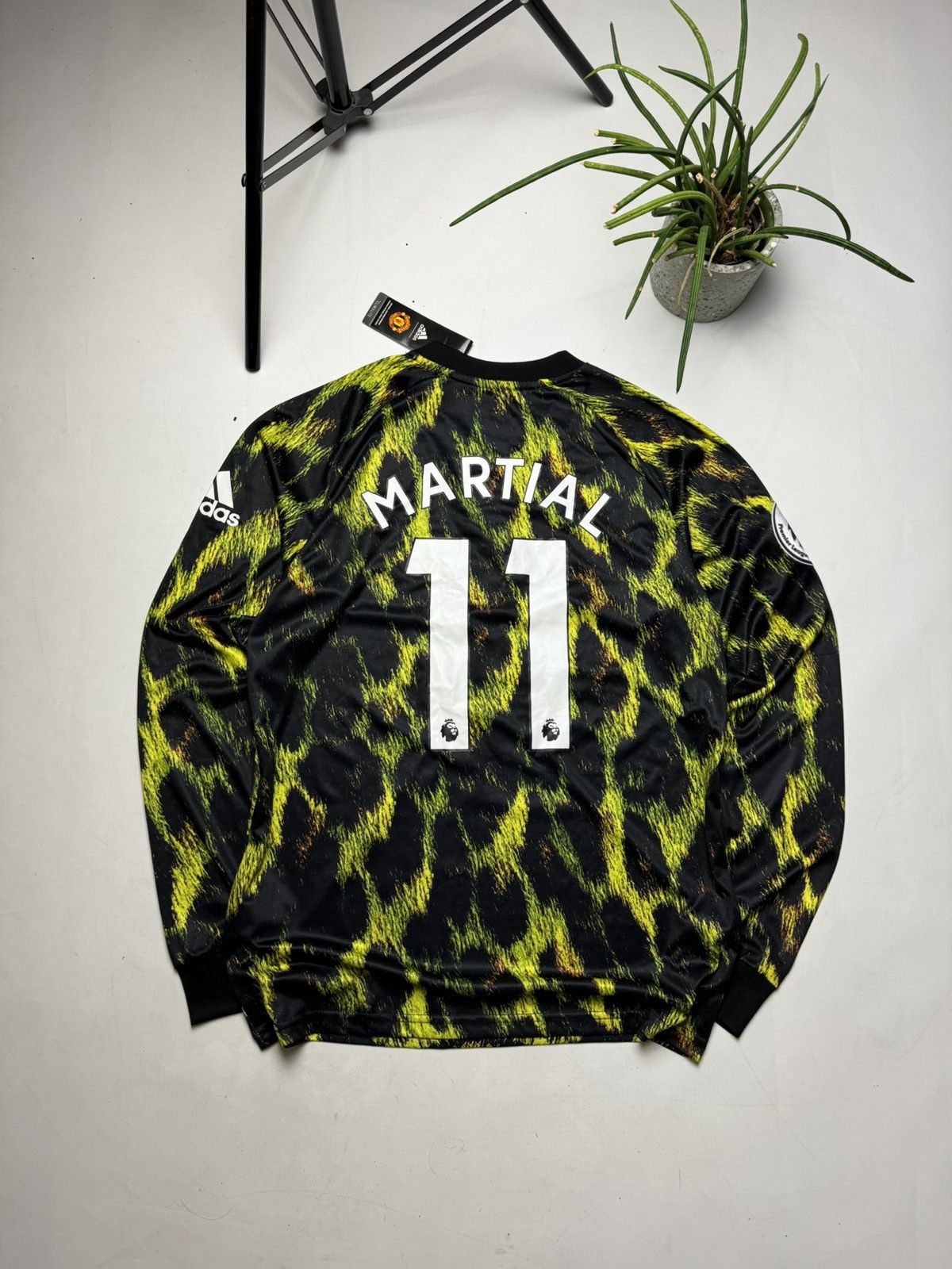 Adidas Rare Adidas Manchester United soccer jersey Martial (fake) Size US M / EU 48-50 / 2 - 1 Thumbnail