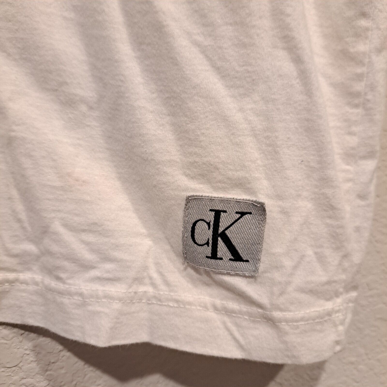 Calvin Klein Vintage Calvin Klein Swimwear Made In USA White T-Shirt M Size US M / EU 48-50 / 2 - 2 Thumbnail
