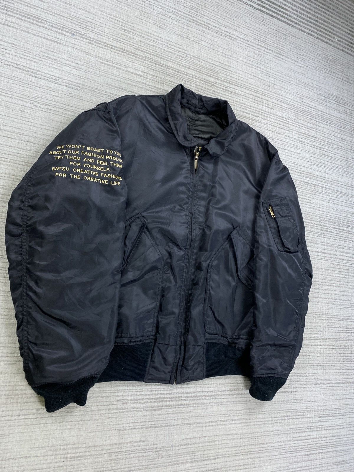Issey Miyake Vintage Ba-Tsu Reversible Embroidery Bombers Jacket Size US L / EU 52-54 / 3 - 7 Thumbnail