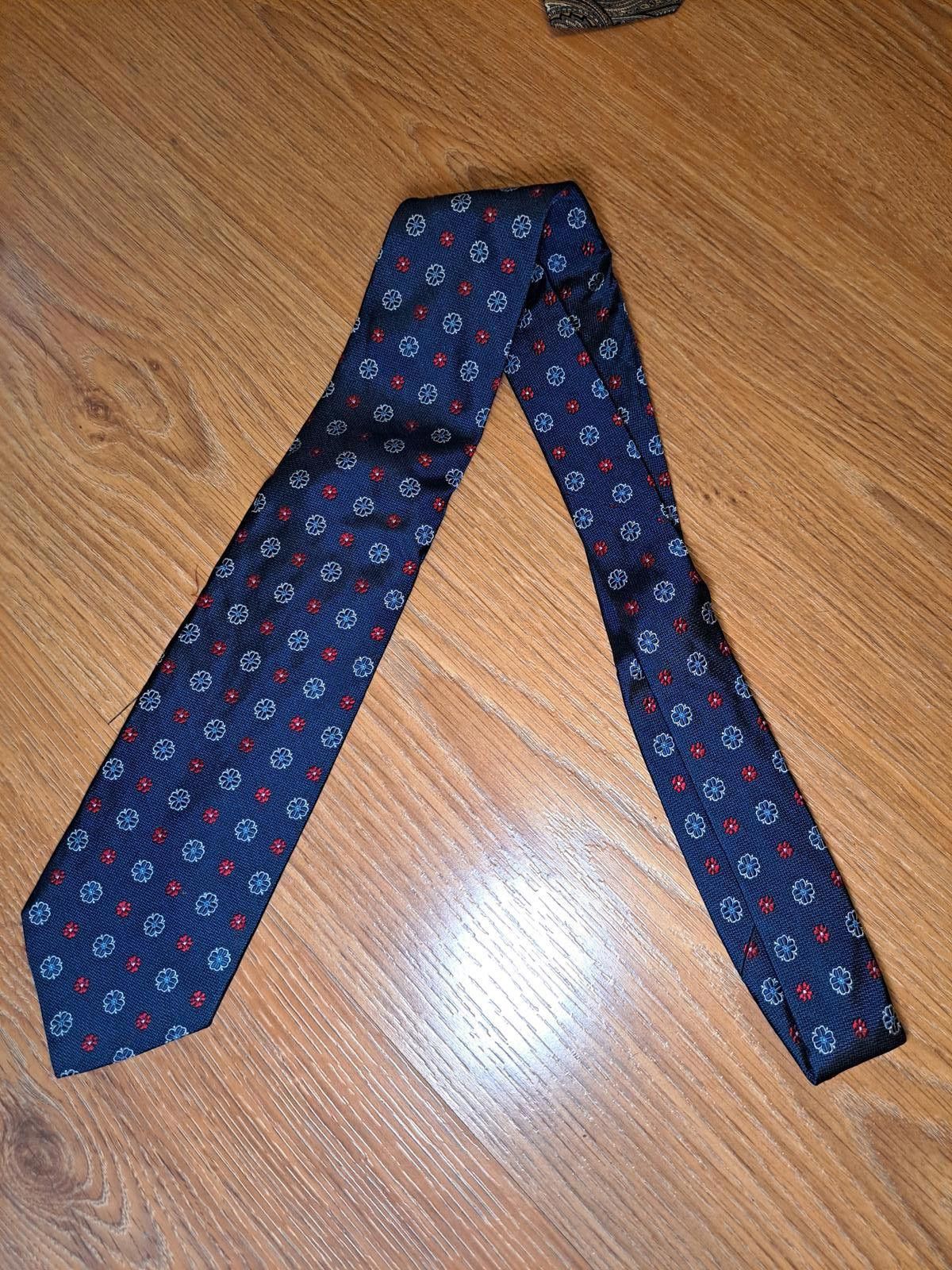 Brooks Brothers Brooks Brother 346 Silk Tie Blue Floral Herringbone Size ONE SIZE - 4 Thumbnail