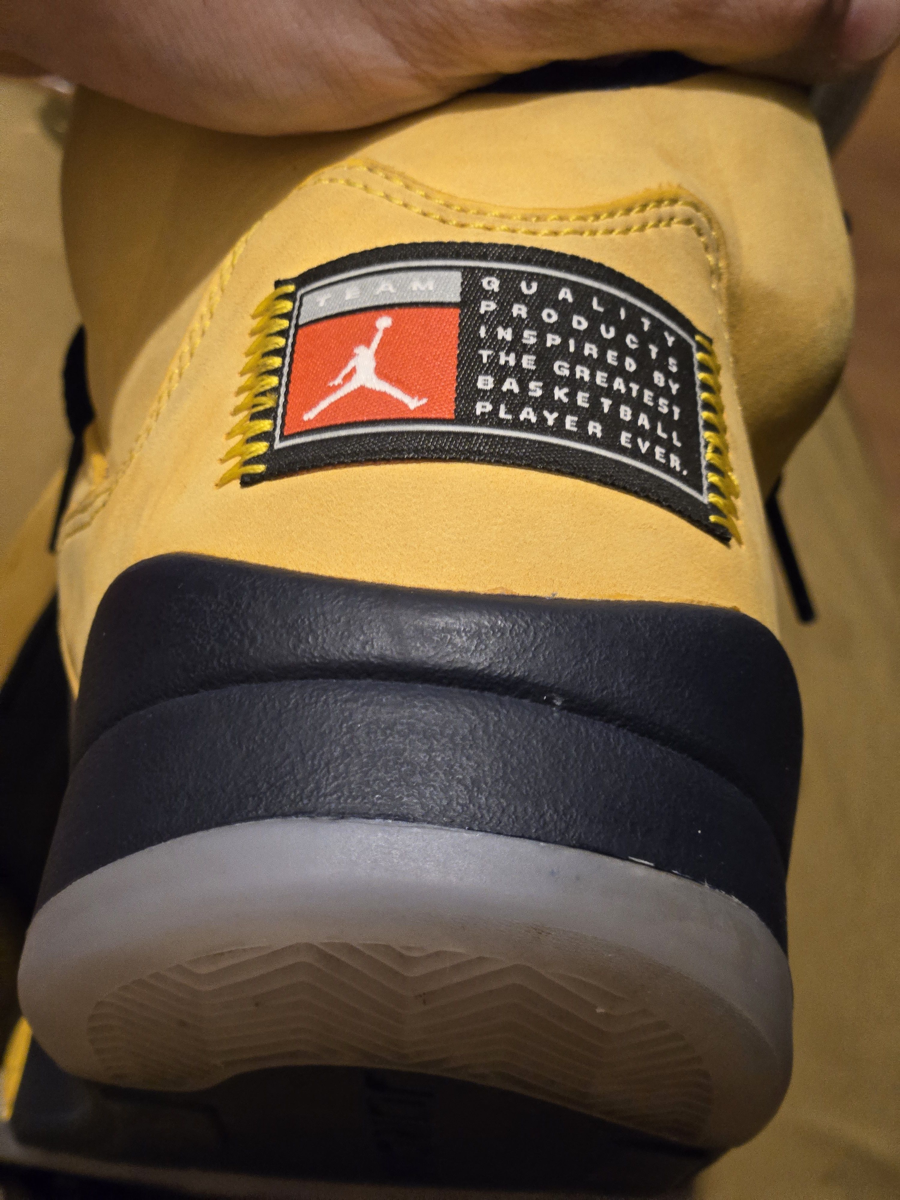 Jordan Brand JORDAN 5 MICHIGAN Size US 9 / EU 42 - 14 Thumbnail