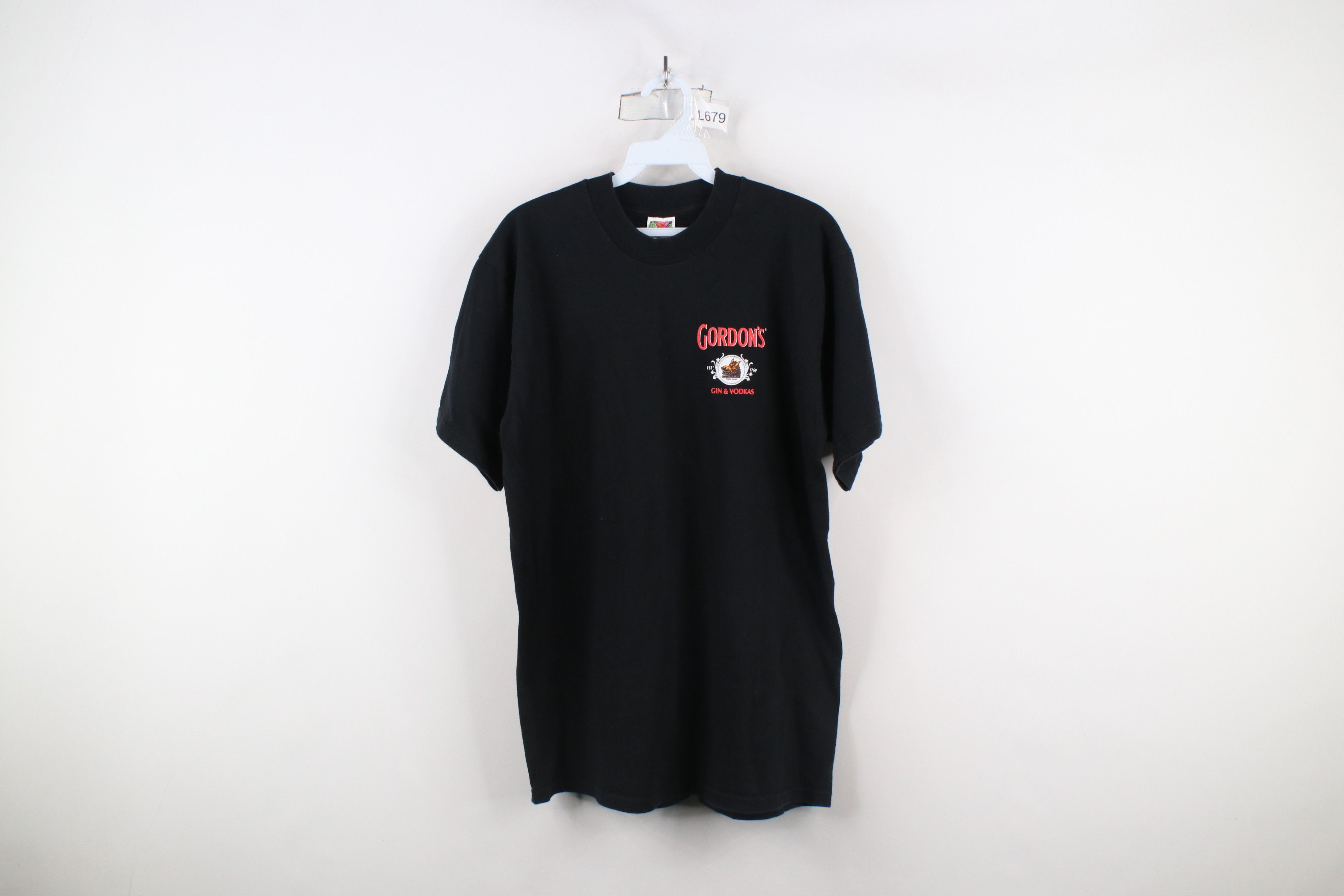 Vintage Vintage 90s Gordons Gin and Vodkas Short Sleeve T-Shirt Size US L / EU 52-54 / 3 - 1 Thumbnail