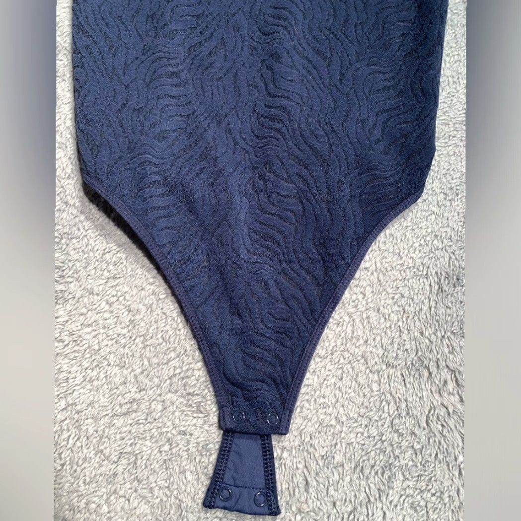 Vintage Babaton Bodysuit One Piece Navy Blue Textured M Women Medium Size M / US 6-8 / IT 42-44 - 2 Thumbnail