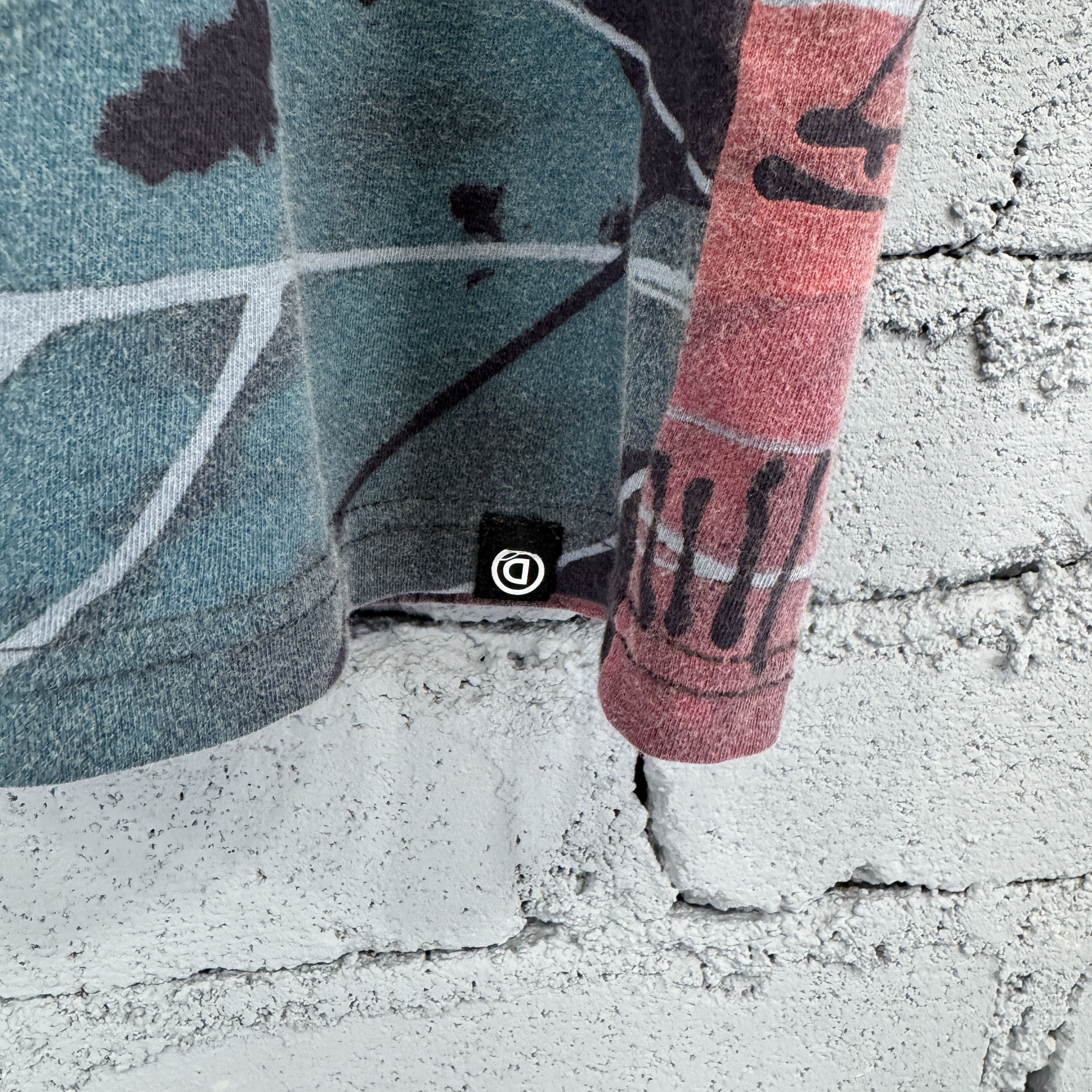 Japanese Brand Rare Japanese Brand Desigual Featuring A Graphic "MORE LOVE" Size US M / EU 48-50 / 2 - 5 Thumbnail