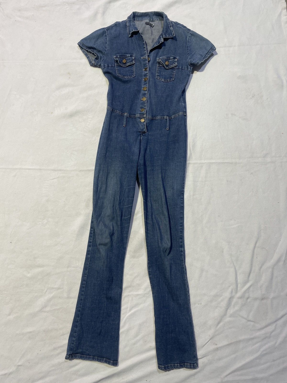 Vintage Vintage 90’s blue washed denim romper with button up front Size 27" / US 4 / IT 40 - 1 Thumbnail