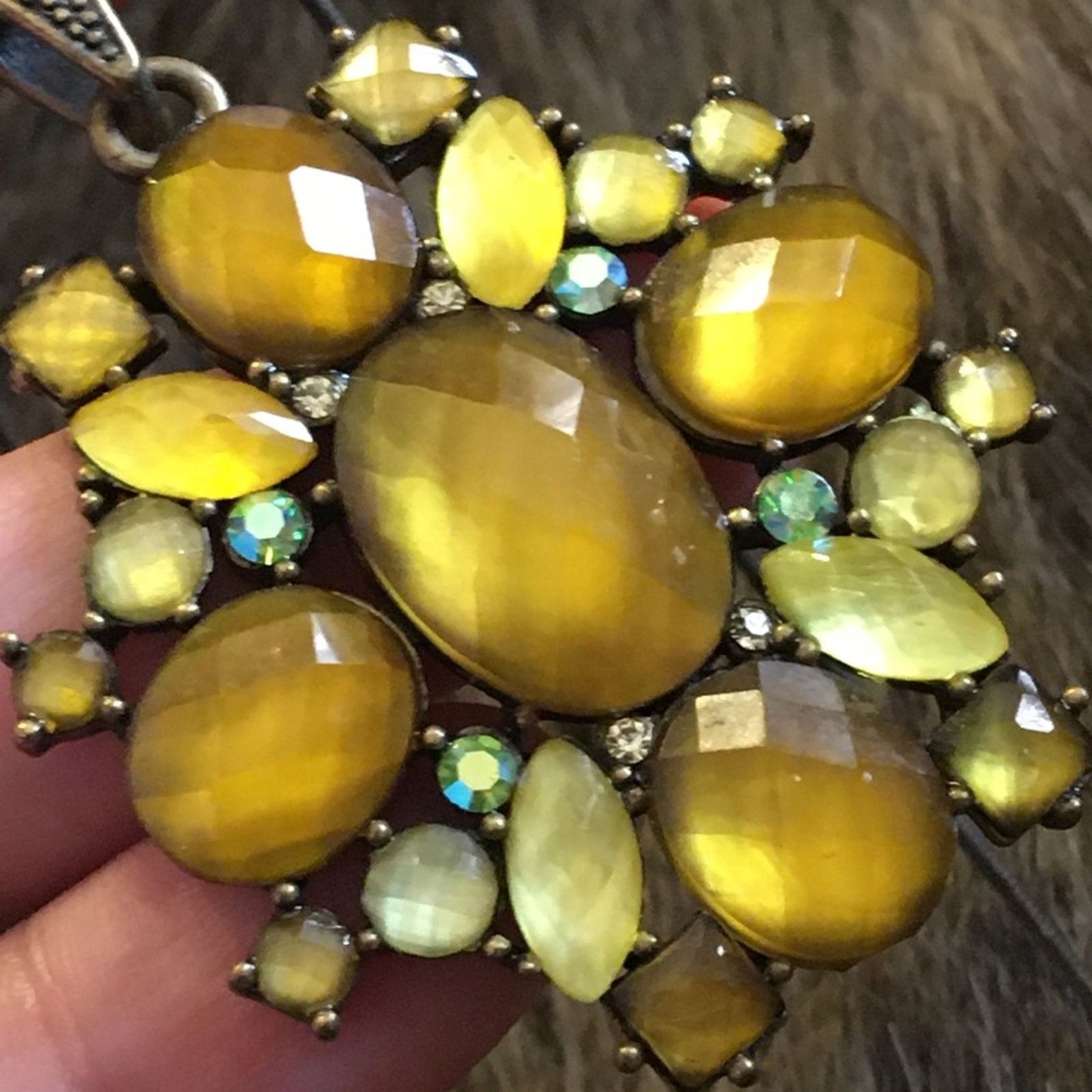 Jewelry Brass tone glass gem covered medallion necklace Size ONE SIZE - 6 Thumbnail