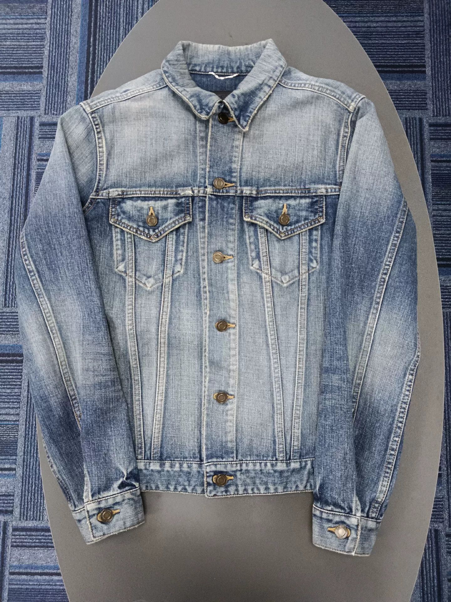 Yves Saint Laurent saint laurent shark embroidered denim jacket Size US L / EU 52-54 / 3 - 1 Thumbnail