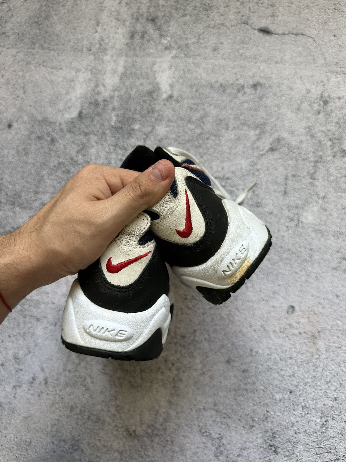 Nike Vintage Nike Low Sneaker Og 1997 Streetwear Hype Retro Fit Size US 7 / IT 37 - 10 Thumbnail