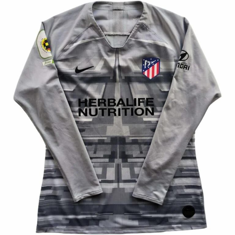 Nike MATCH WORN Atl.Madrid vanVeenendaal football jersey Womens L Size L / US 10 / IT 46 - 2 Thumbnail