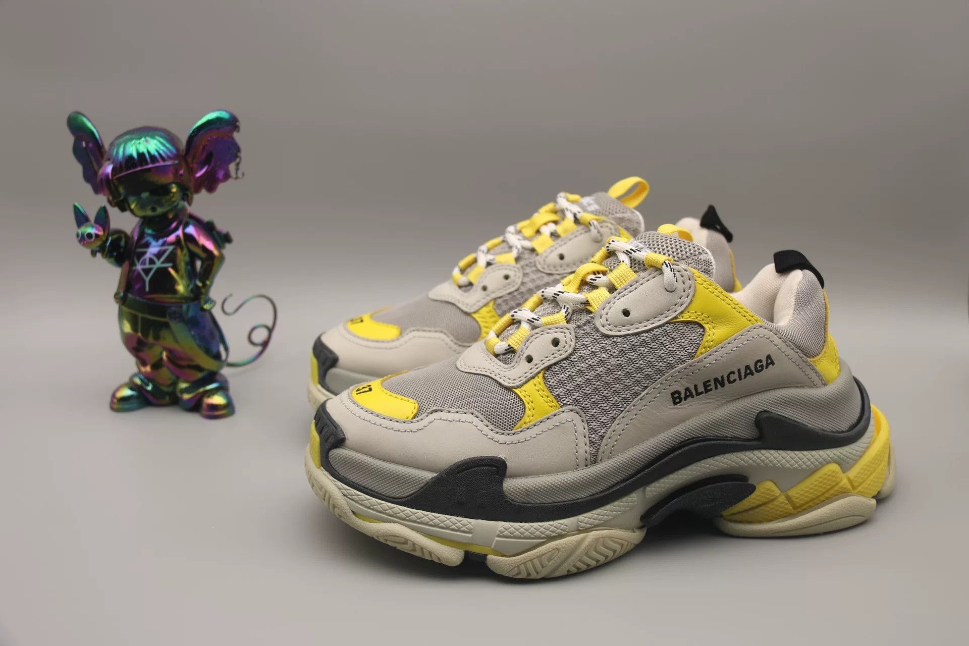 Balenciaga Balenciaga Triple-s Gray Yellow Size US 6 / IT 36 - 1 Thumbnail