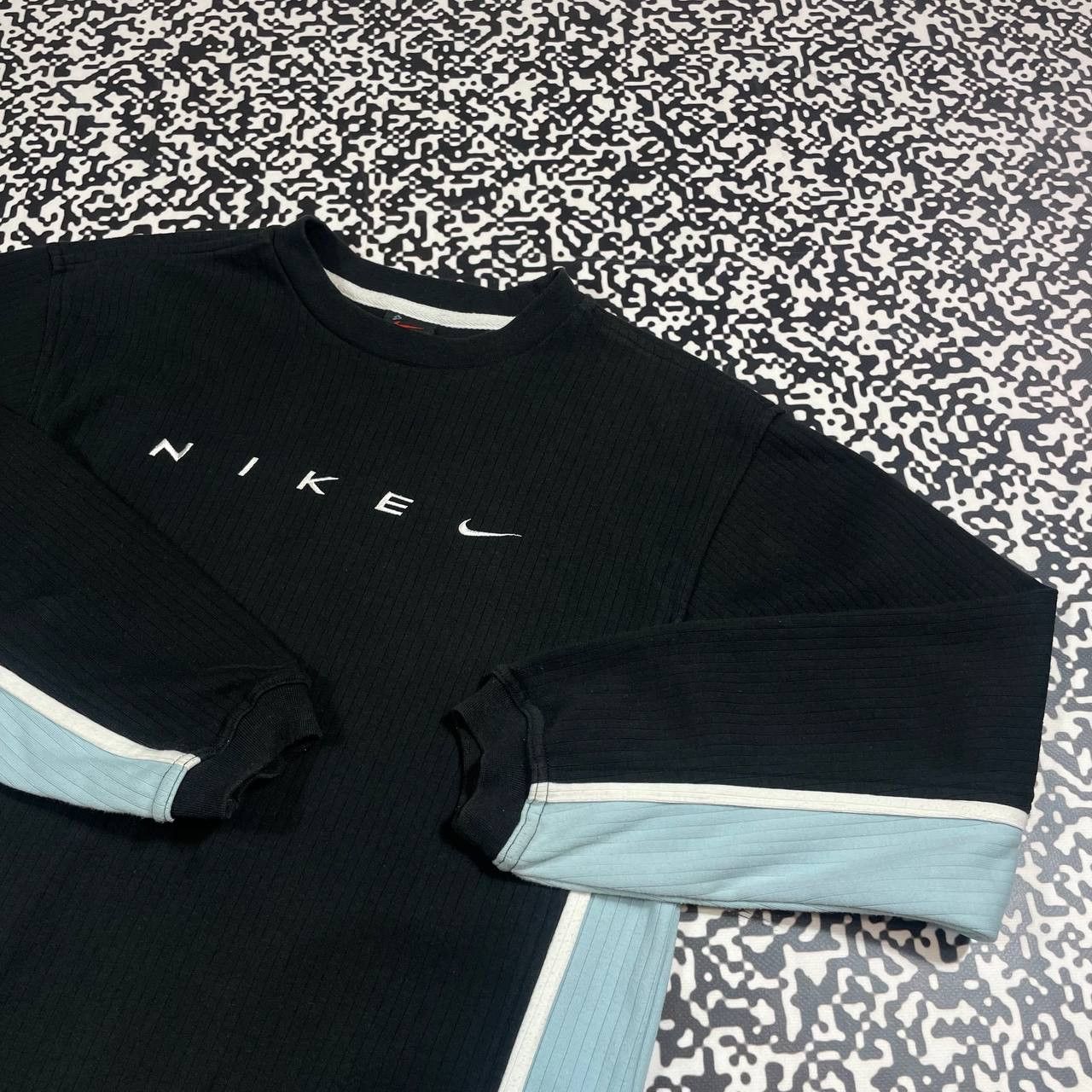 Nike Vintage 90s Nike Swoosh Retro Style Boxy Sweatshirt Size S / US 4 / IT 40 - 3 Thumbnail