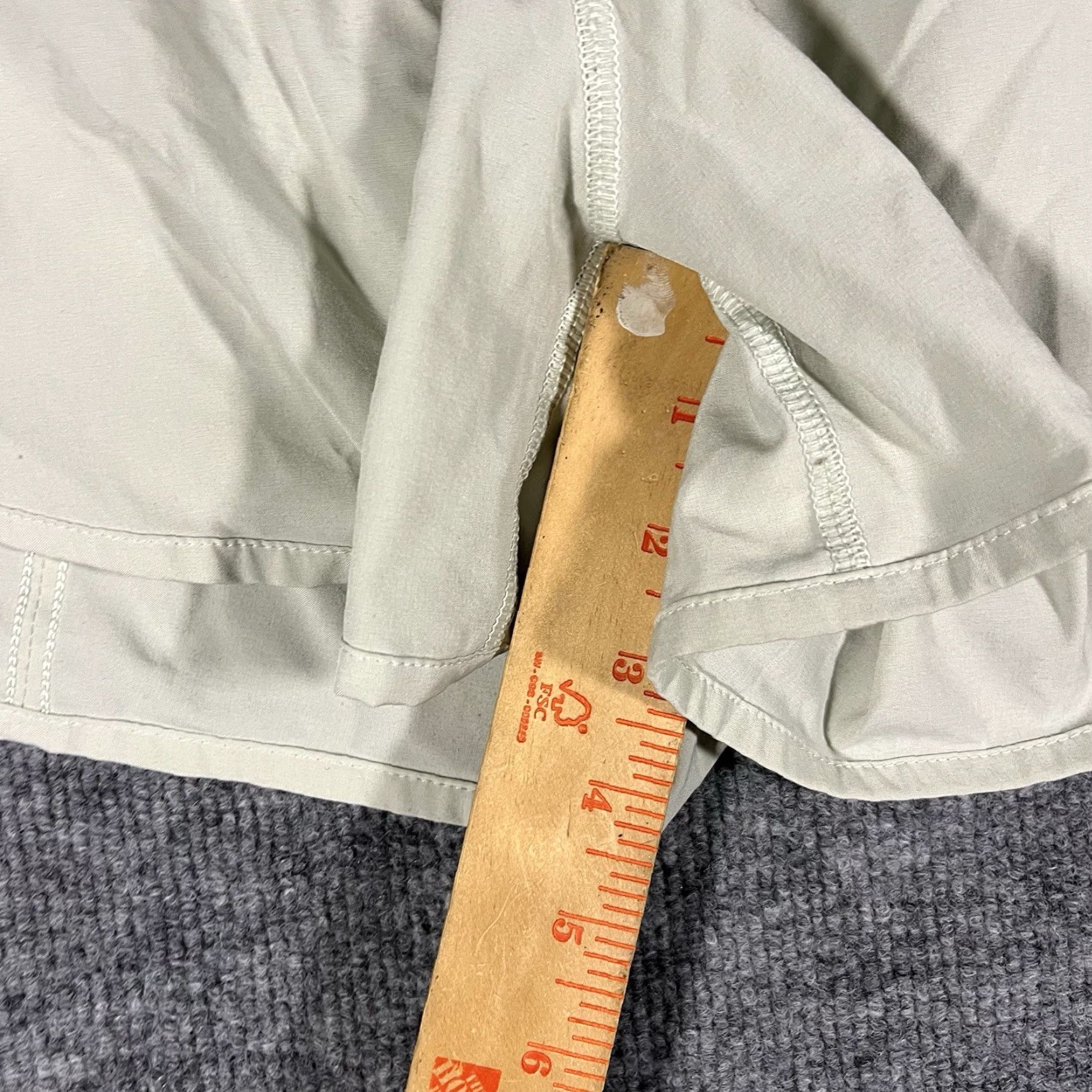 Lululemon Lululemon Women’s Shorts Gray 3" Inseam Lined Athletic Activewear Gym Run Size 4 Size 27" / US 4 / IT 40 - 5 Thumbnail