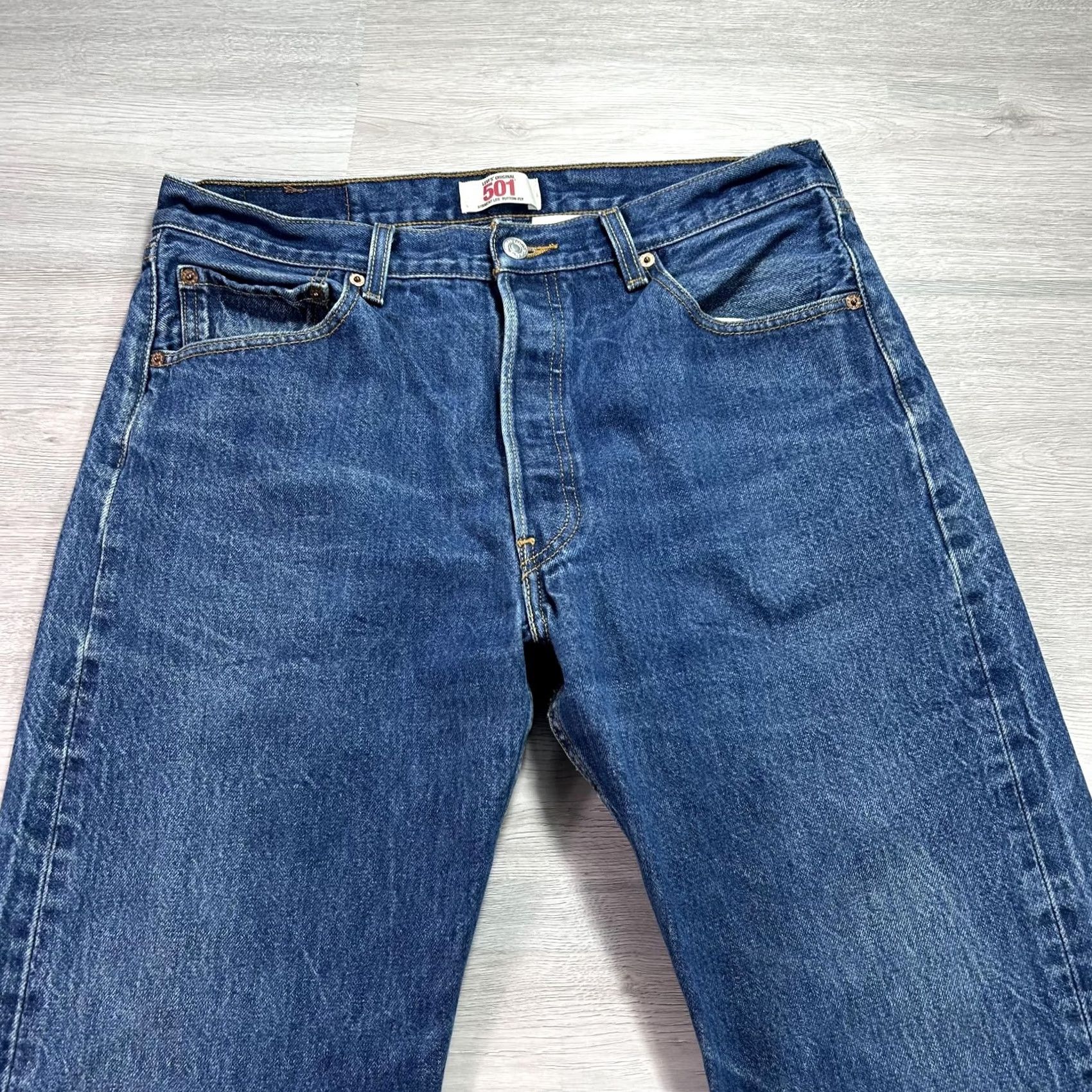Levi's VINTAGE Levi's 501 Jeans Mens 33x30 Blue Denim Straight Button Fly Regular Fit 100% Cotton 5-Pocket Size US 33 - 4 Thumbnail