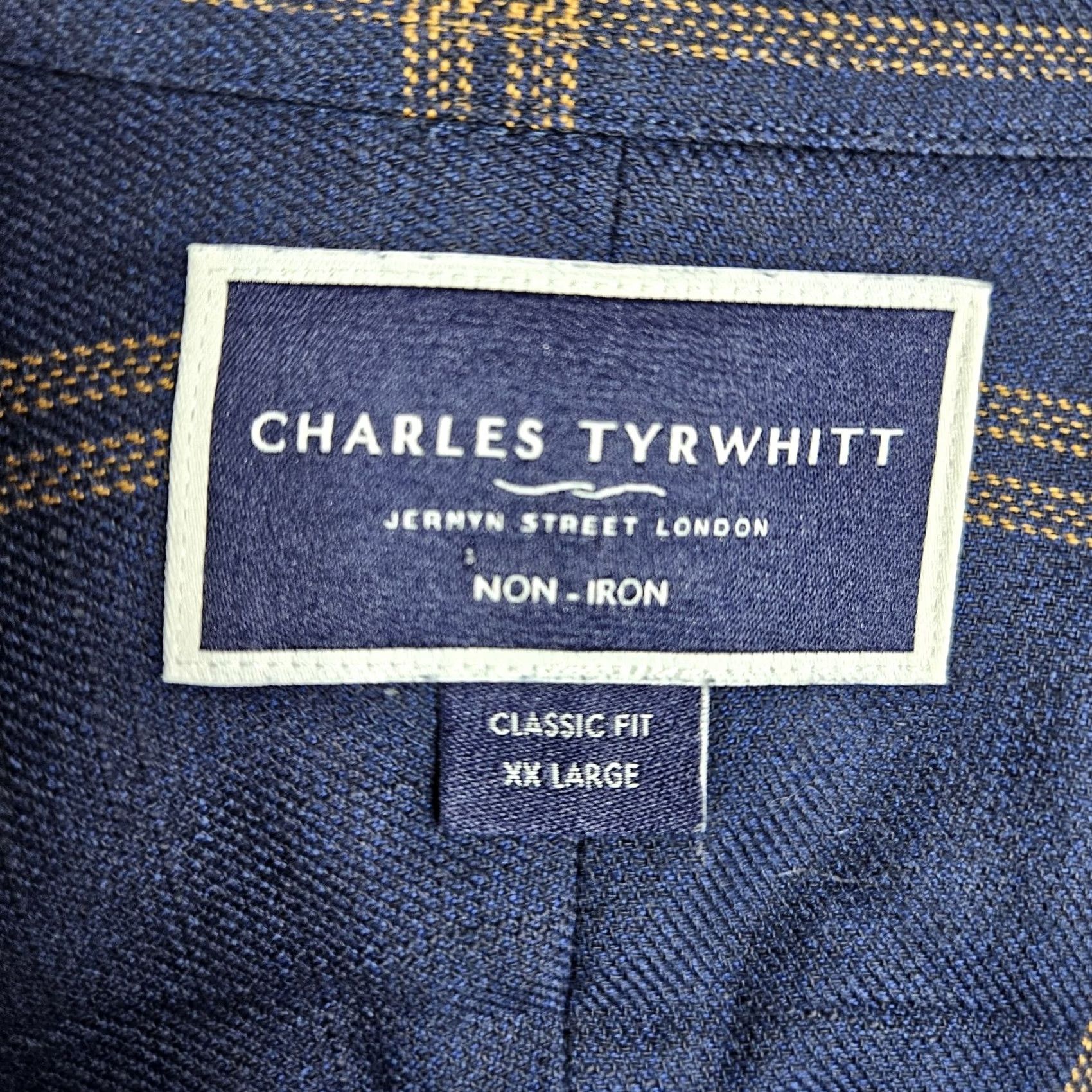 Charles Tyrwhitt Charles Tyrwhitt Button Front Classic Fit Plaid Men's Non Iron Shirt XXL Blue Cotton Dress Shirt Size US XXL / EU 58 / 5 - 5 Thumbnail
