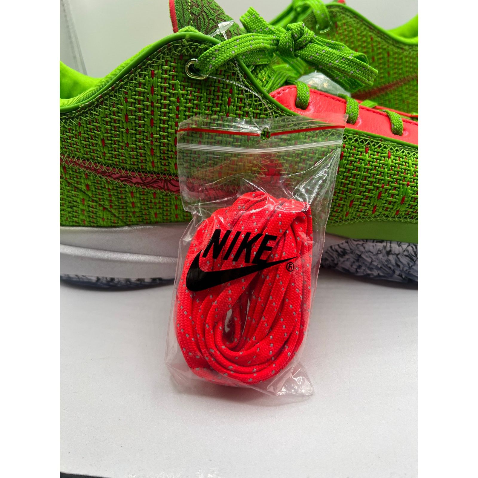 Nike Nike LeBron 20 “Stocking Stuffer” size 16 men’s Size US 15 / EU 48 - 6 Thumbnail