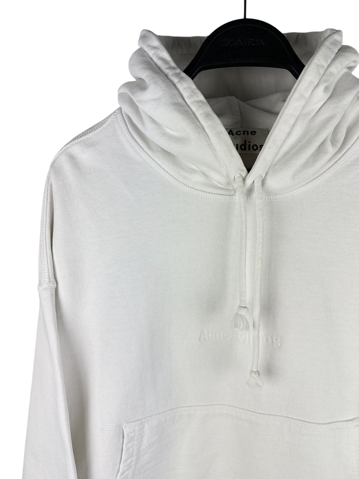 Acne Studios Acne Studios Joghy Embross Cropped Oversized Hoodie White Size XS / US 0-2 / IT 36-38 - 2 Thumbnail