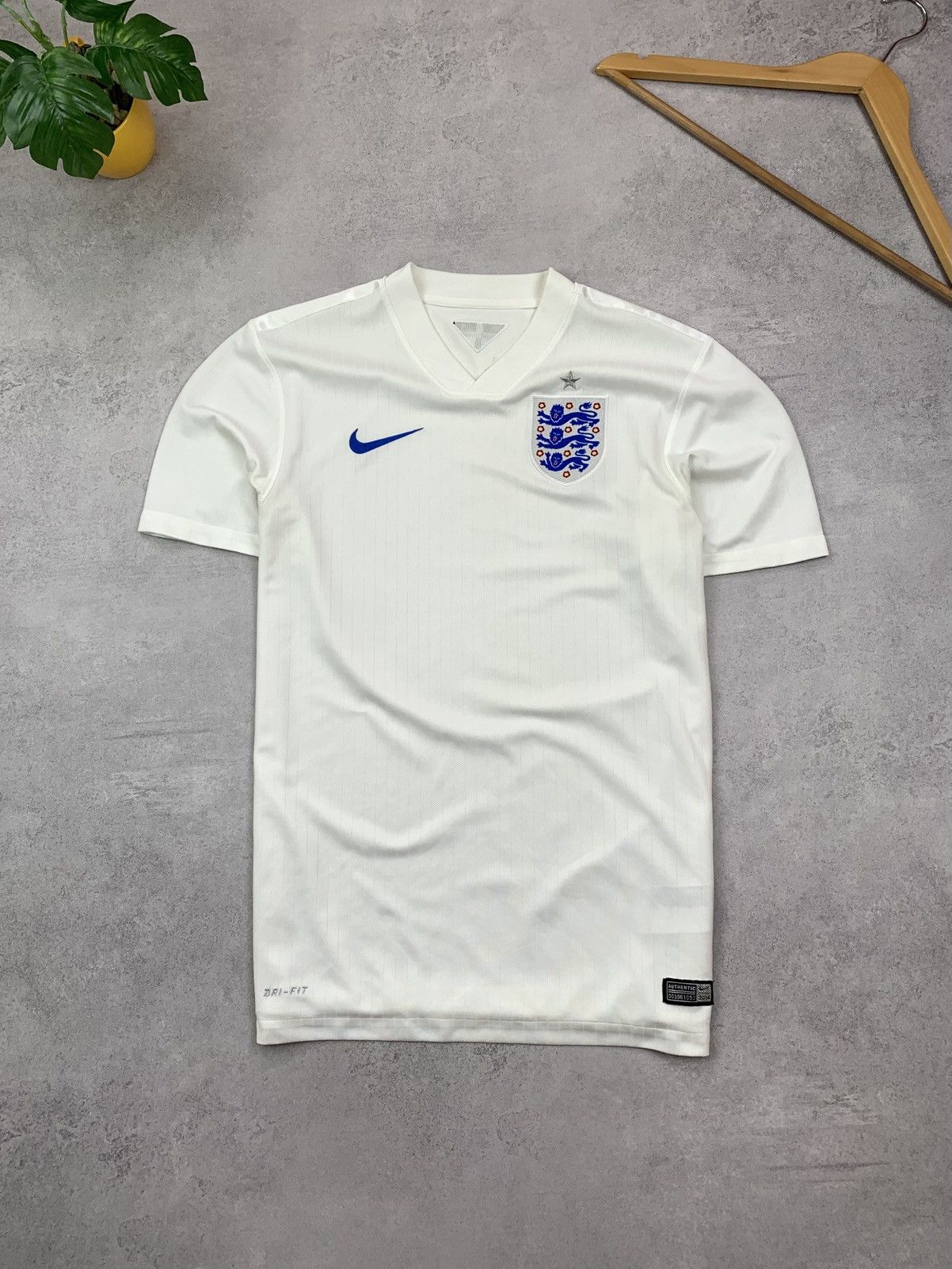 Nike Nike England 2014-2015 Home Shirt Soccer Jersey Size S Size US S / EU 44-46 / 1 - 1 Thumbnail