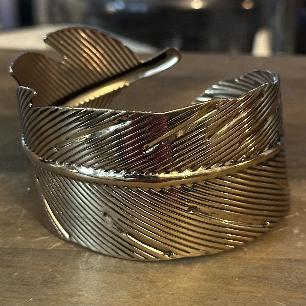 Vintage Vintage wrap around feather cuff bracelet Size ONE SIZE - 6 Thumbnail