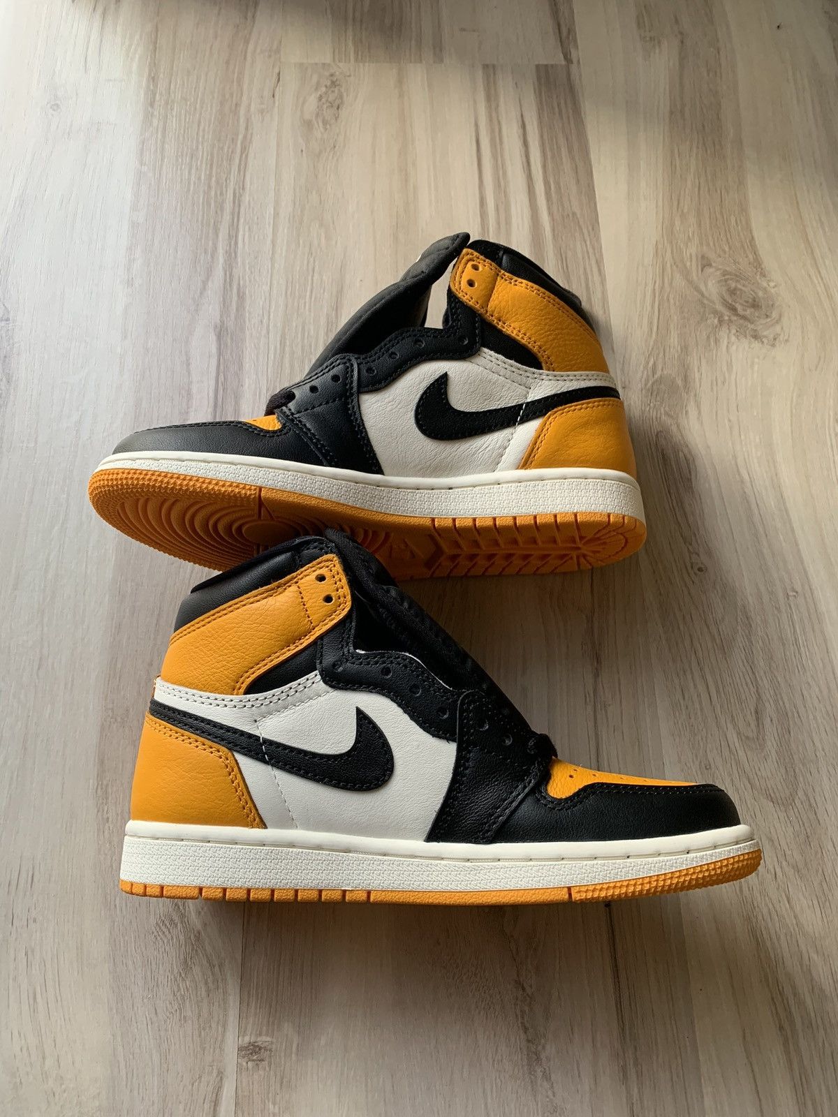 Nike Air Jordan 1 Retro High TAXI Yellow Toe Size US 5.5 / IT 35.5 - 3 Thumbnail