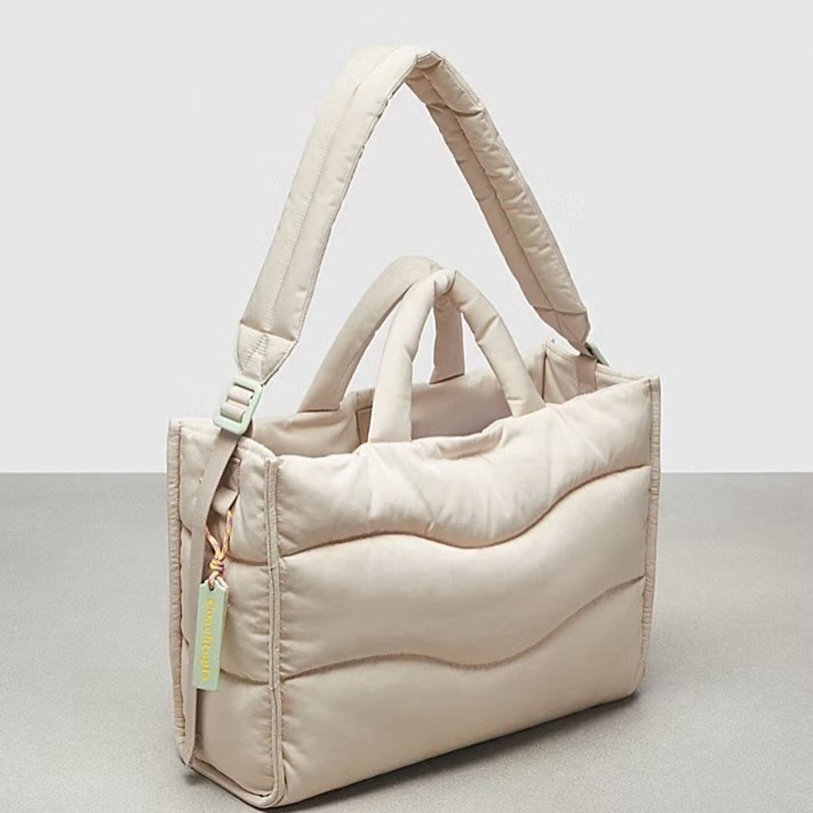 Coach NWT Coach Large Tote Shopper Shoulder Bag CQ057 Cloud Size ONE SIZE - 7 Thumbnail