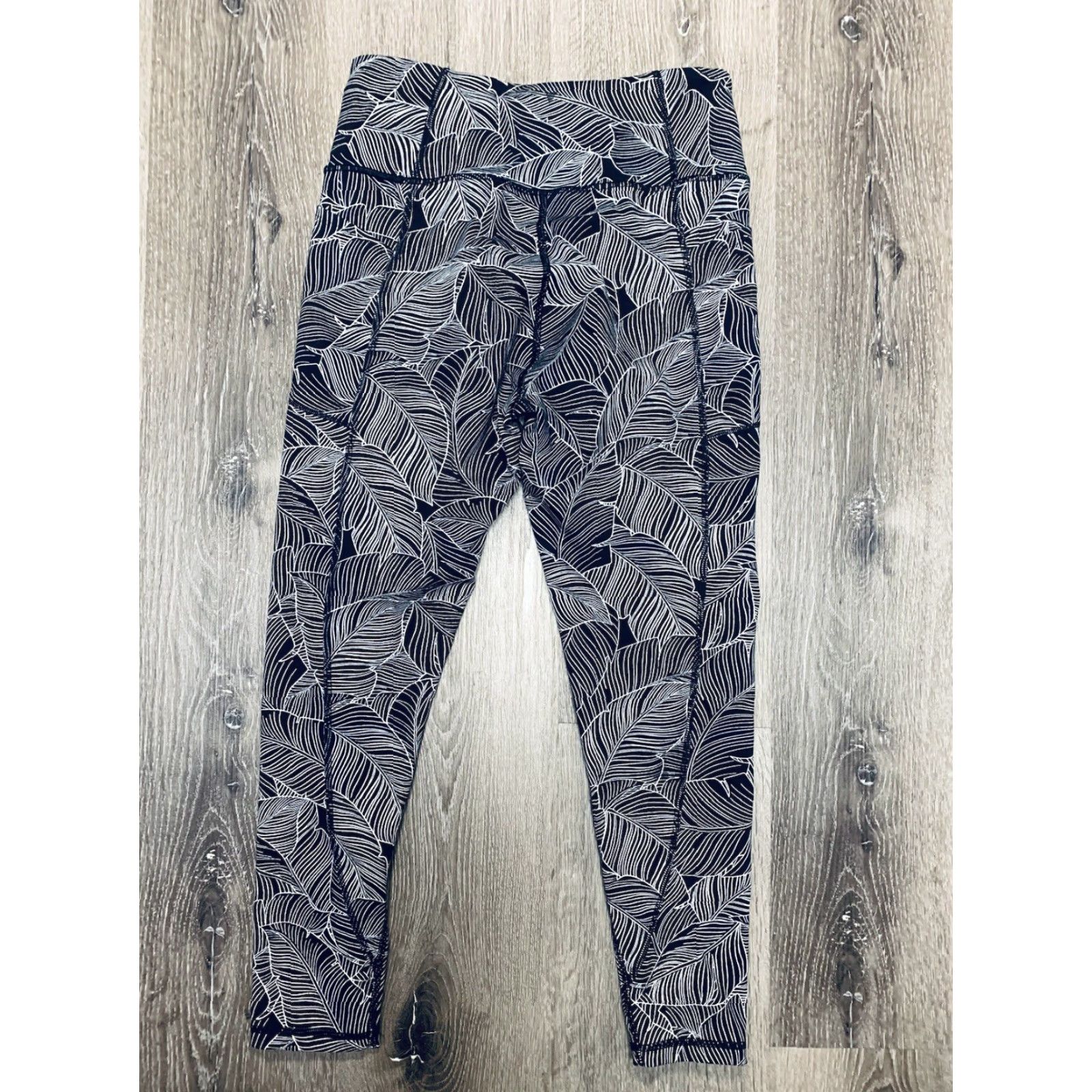 Victoria's Secret Victoria's Secret Sweat On Point Flow Pocket Legging Size 10 Leggings Womens Multicolor Ankle Pockets Activewear 10 Ladies Women Size 32" / US 10 / IT 46 - 3 Thumbnail
