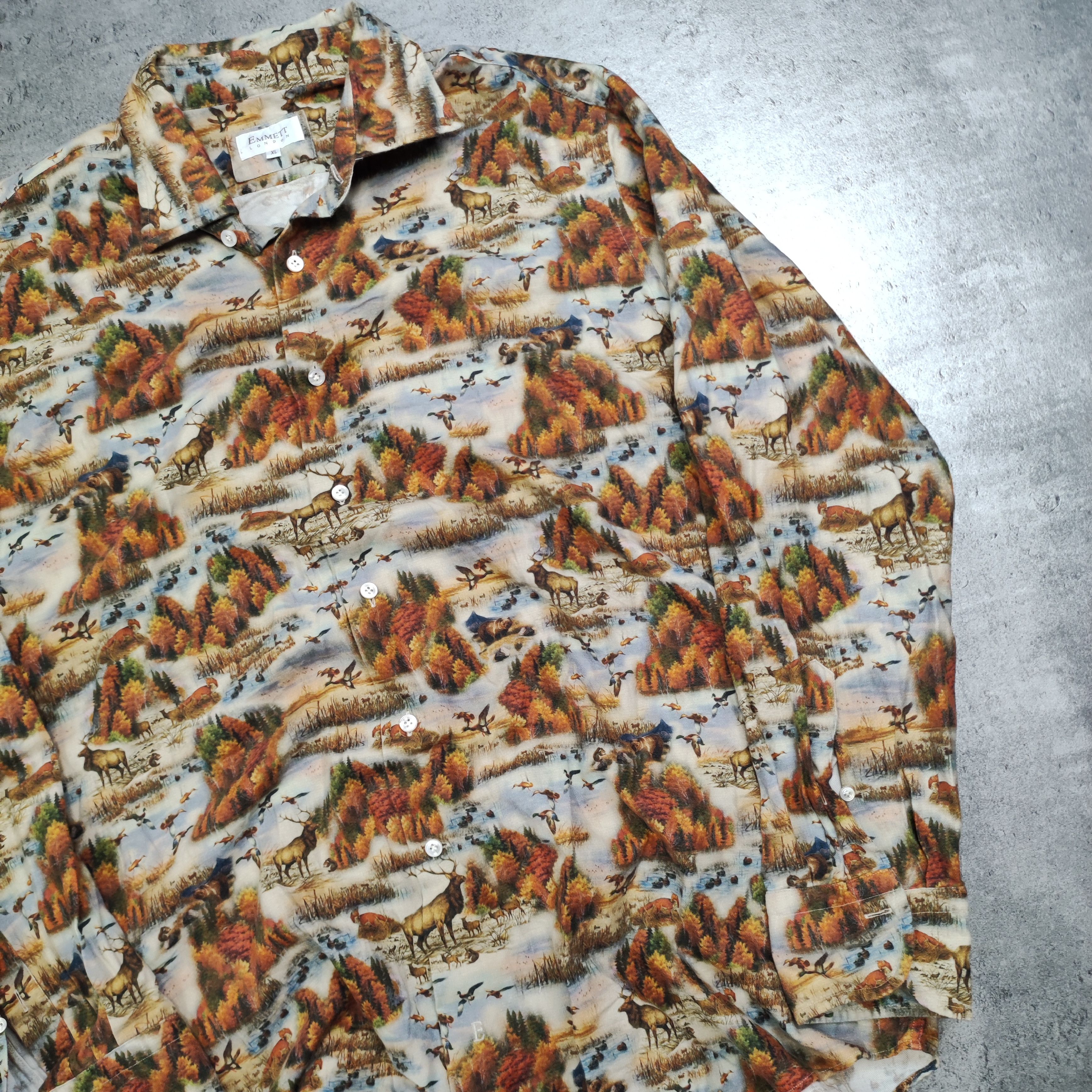Emmett × Vintage Vintage RARE Emmett London Alaska USA Full Print Shirt Size US XL / EU 56 / 4 - 3 Thumbnail