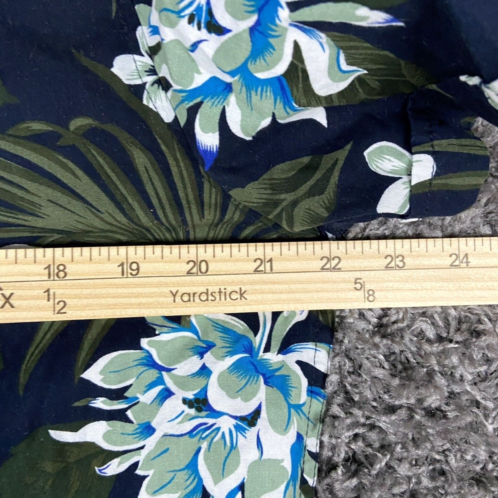Denime VINTAGE Flower & Denim Hawaii Button-Up Shirt Adult Men L Blue Flower Denim Short Sleeve Mens L Size US 33 - 7 Thumbnail
