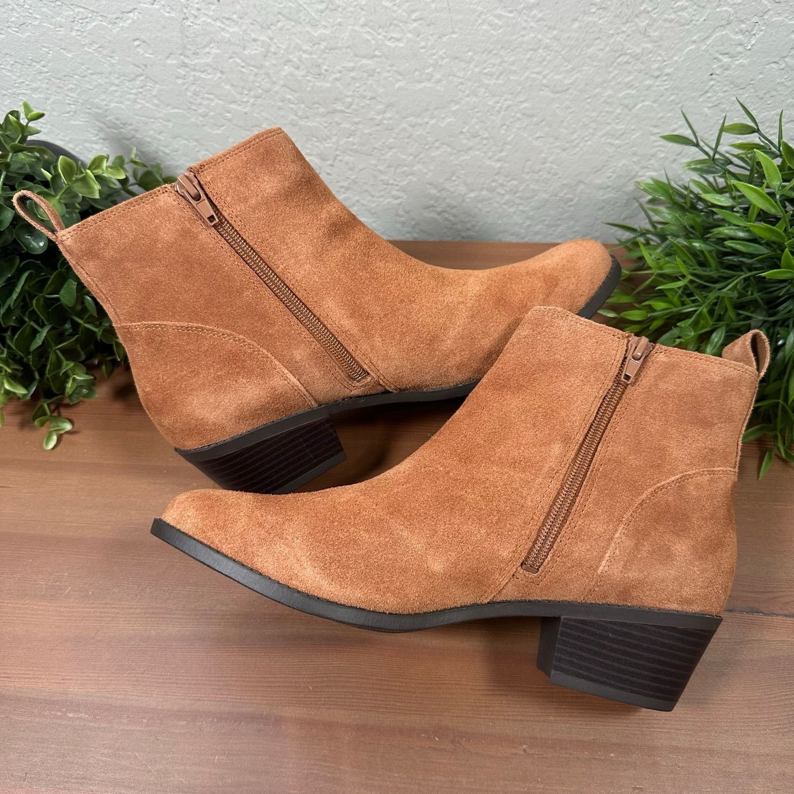 Vionic Vionic Roseland Water-Repellent Suede Ankle Boots Size 10 Size US 10 / IT 40 - 6 Thumbnail