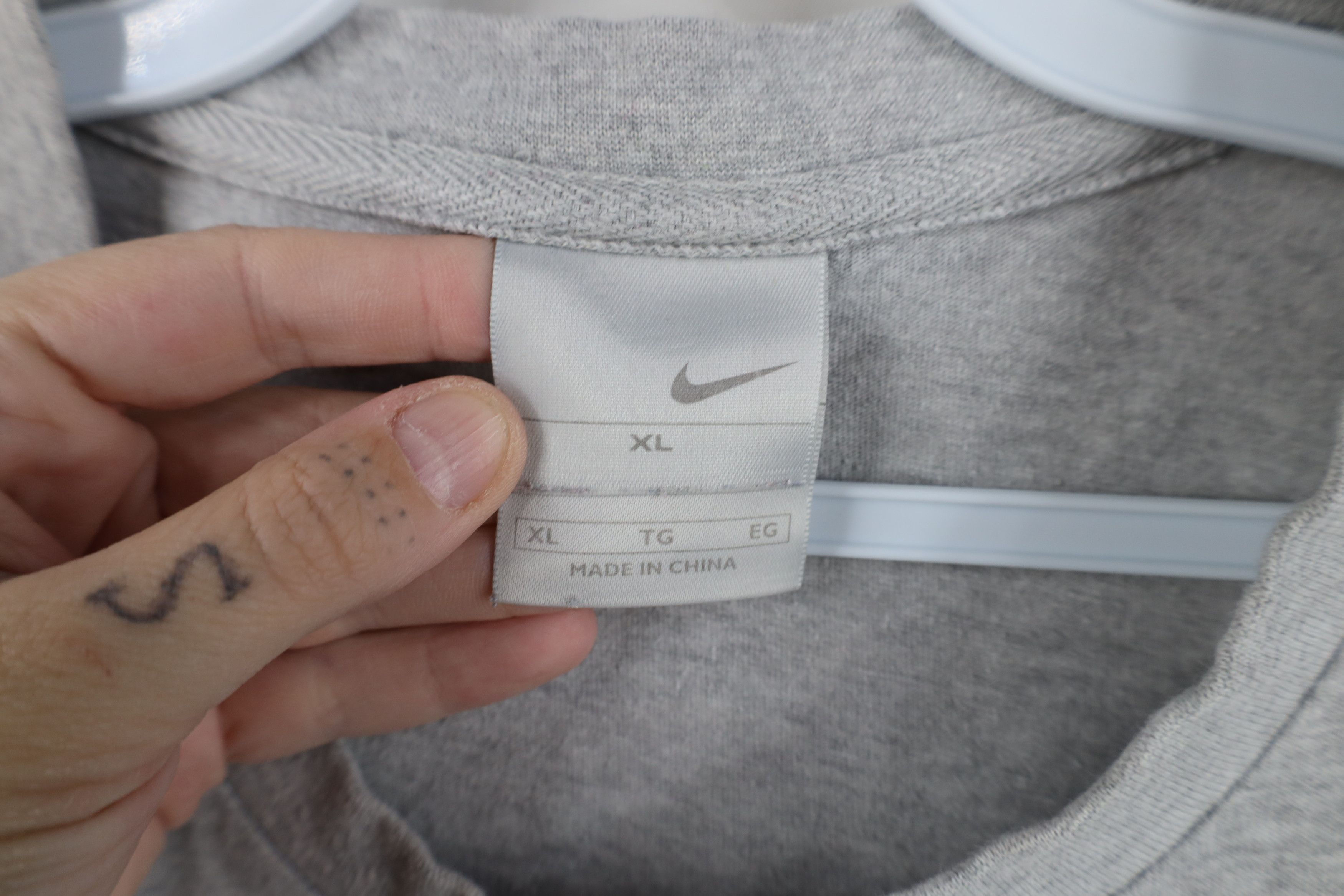 Nike Vintage 90s Y2K Nike Baseball Scott Center Swoosh T-Shirt Size US XL / EU 56 / 4 - 6 Thumbnail