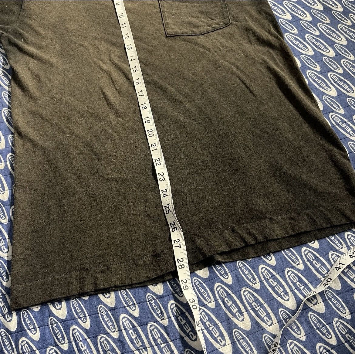 Fruit Of The Loom Vtg 90s Fruit of the Loom Sunfaded Faded Pocket Shirt Black Size US M / EU 48-50 / 2 - 9 Thumbnail