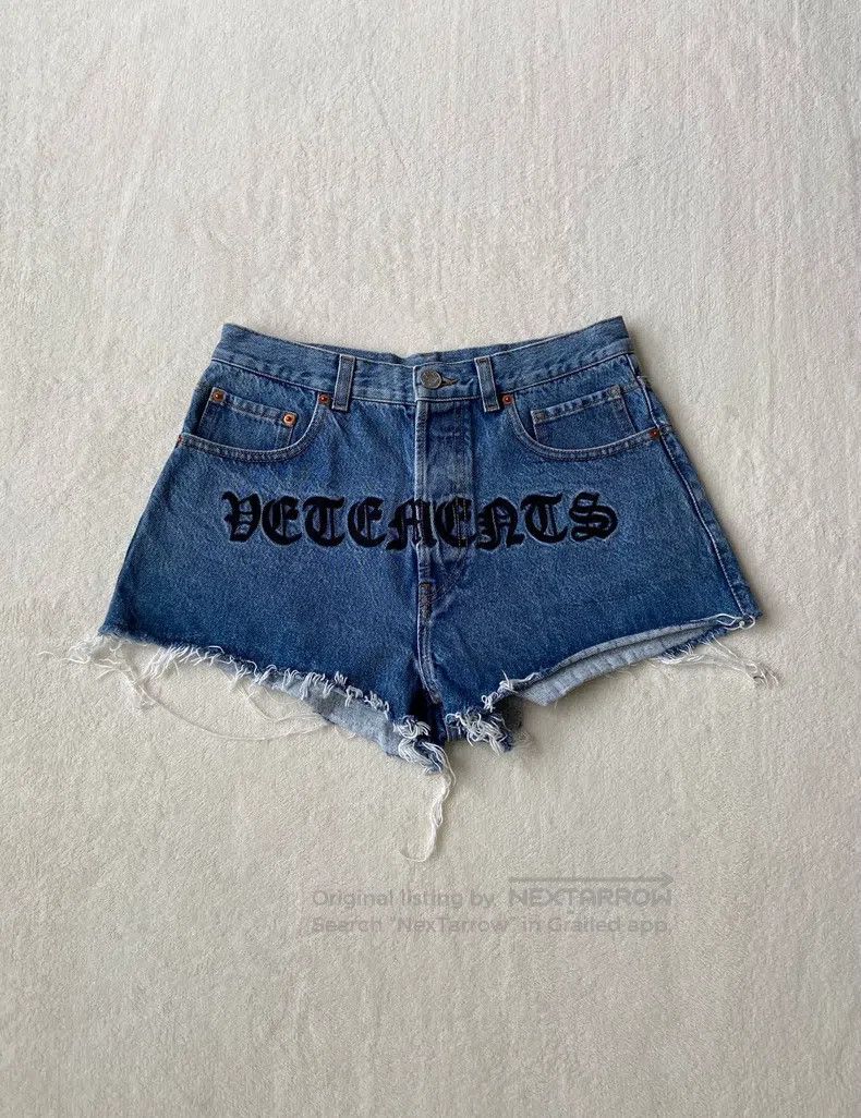 Other Vetements size XS Sanskrit lettering denim shorts Size 22" - 1 Thumbnail