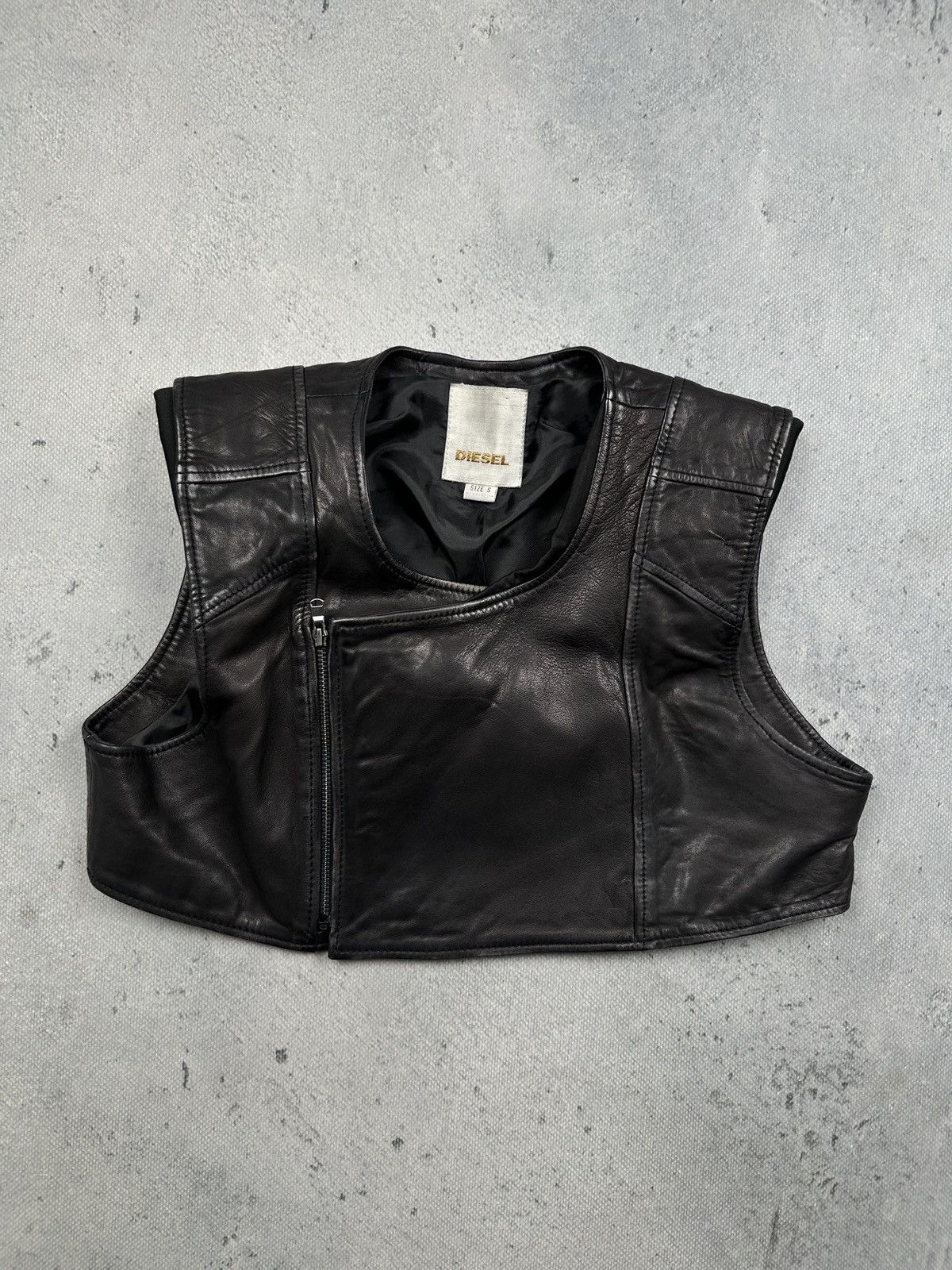 Diesel Vintage Diesel Leather Cropped Vest Black Padded Shoulders Size S / US 4 / IT 40 - 4 Thumbnail
