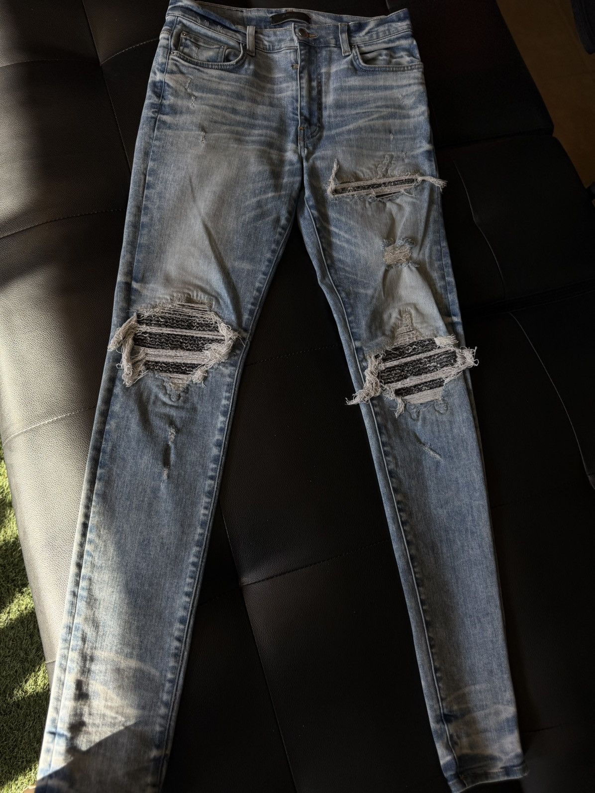 Amiri Amiri Blue Jeans Black Bandanna Patch Size 31 Flawless 🧼 Size US 31 - 1 Thumbnail