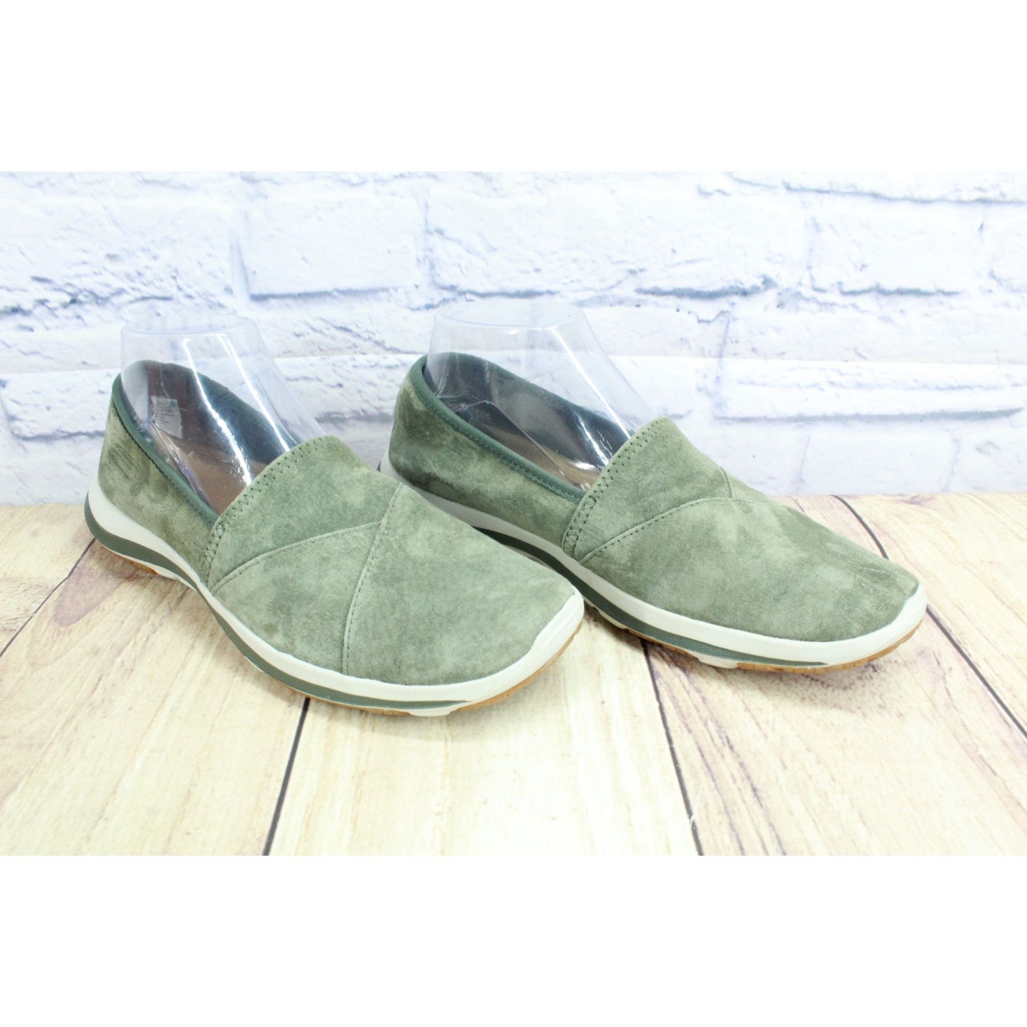 L.L. Bean LL Bean Back Cove Green Nubuck Slip-On Flats Size US 7 / IT 37 - 3 Thumbnail