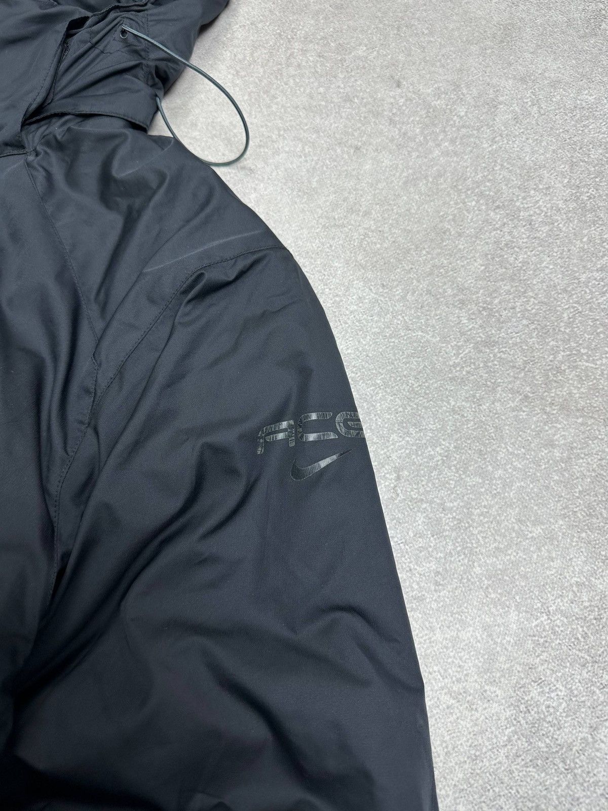 Nike ACG Vintage Nike ACG Down Jacket Ninja Hood Rare M Size US M / EU 48-50 / 2 - 3 Thumbnail
