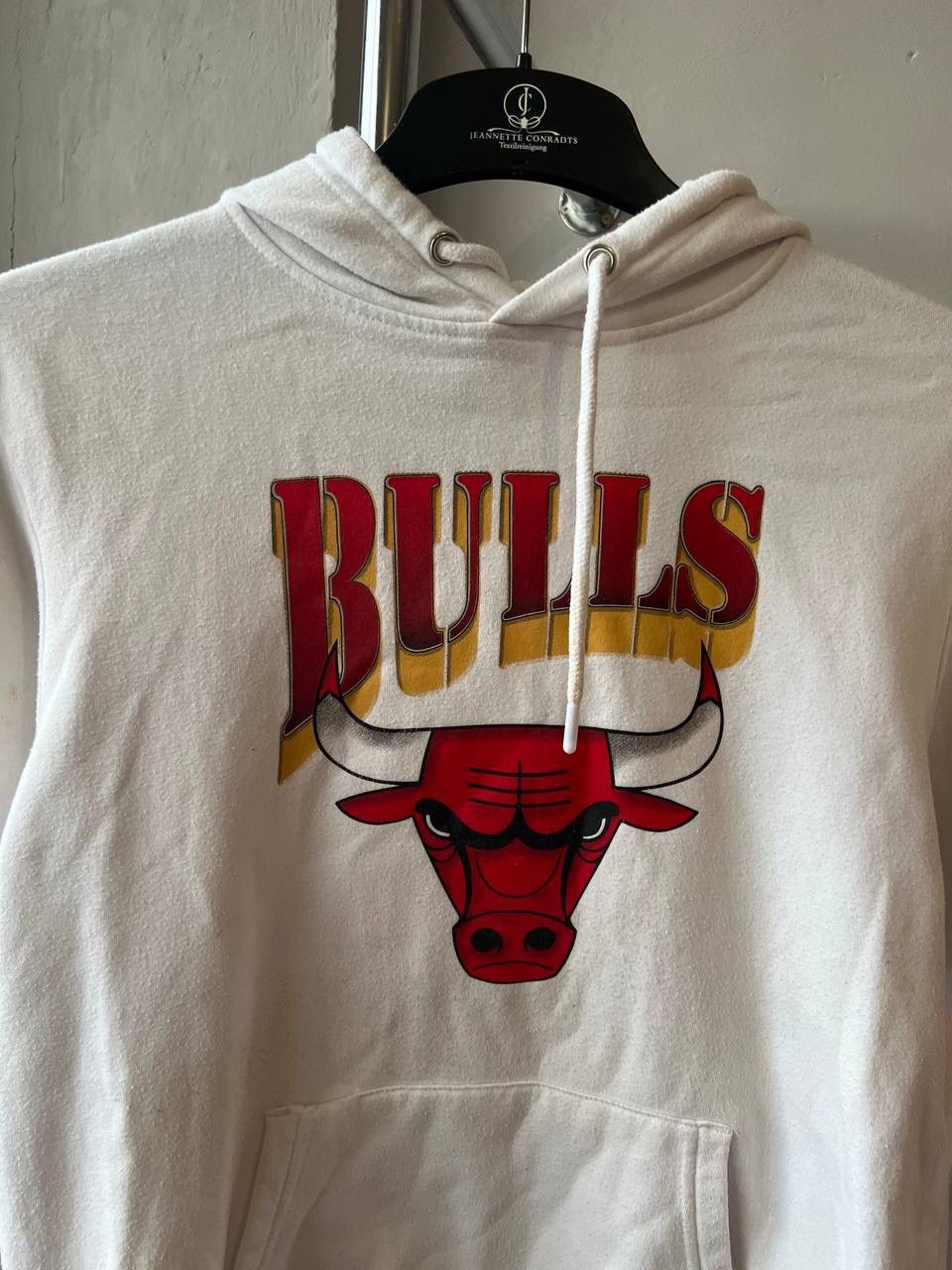NBA CHICAGO BULLS NBA OVERPRINTED RETRO HOODIE SIZE S MENS Size US S / EU 44-46 / 1 - 3 Thumbnail